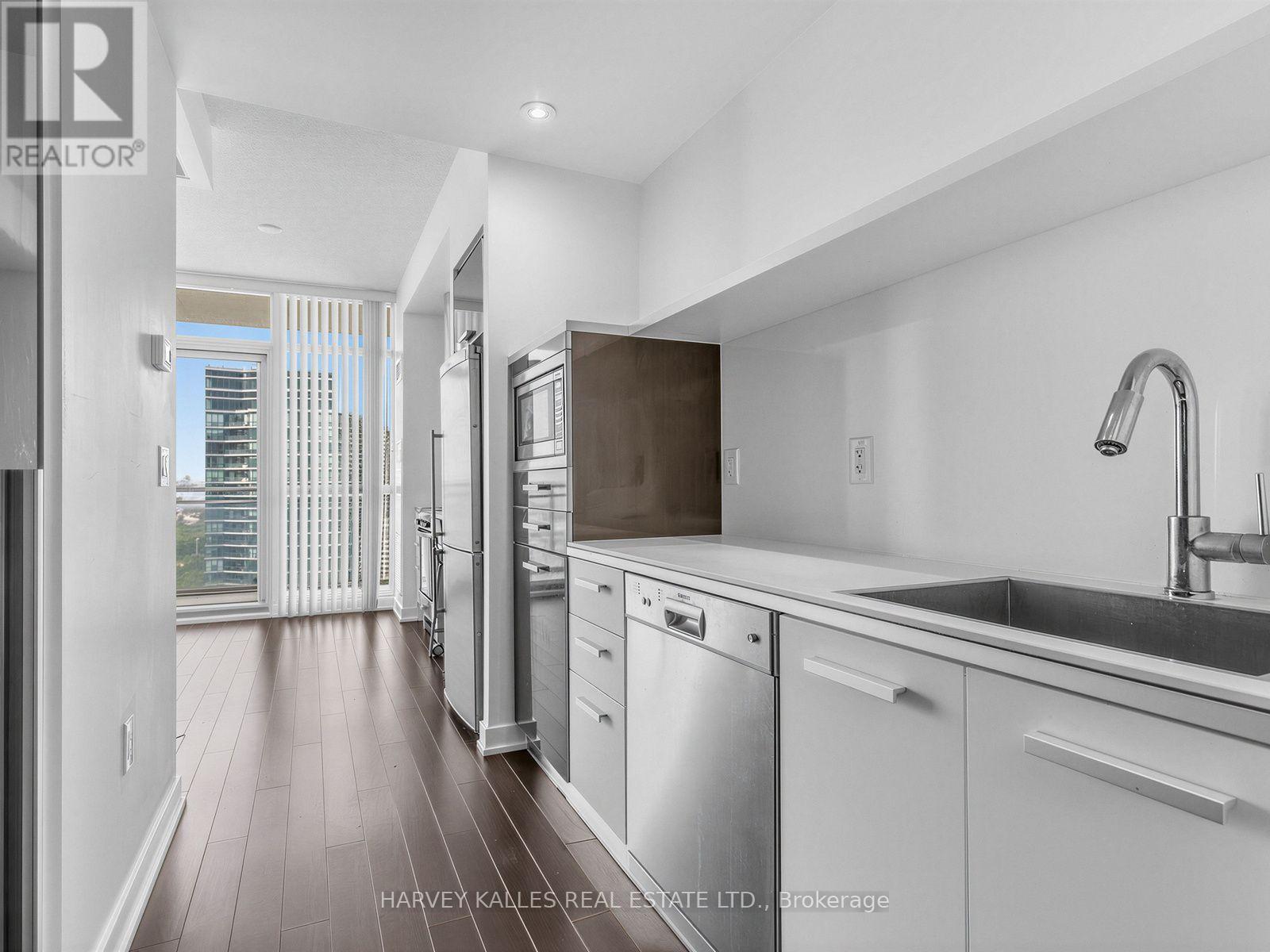 3002 - 38 Dan Leckie Way, Toronto, Ontario  M5V 2V6 - Photo 4 - C13705980
