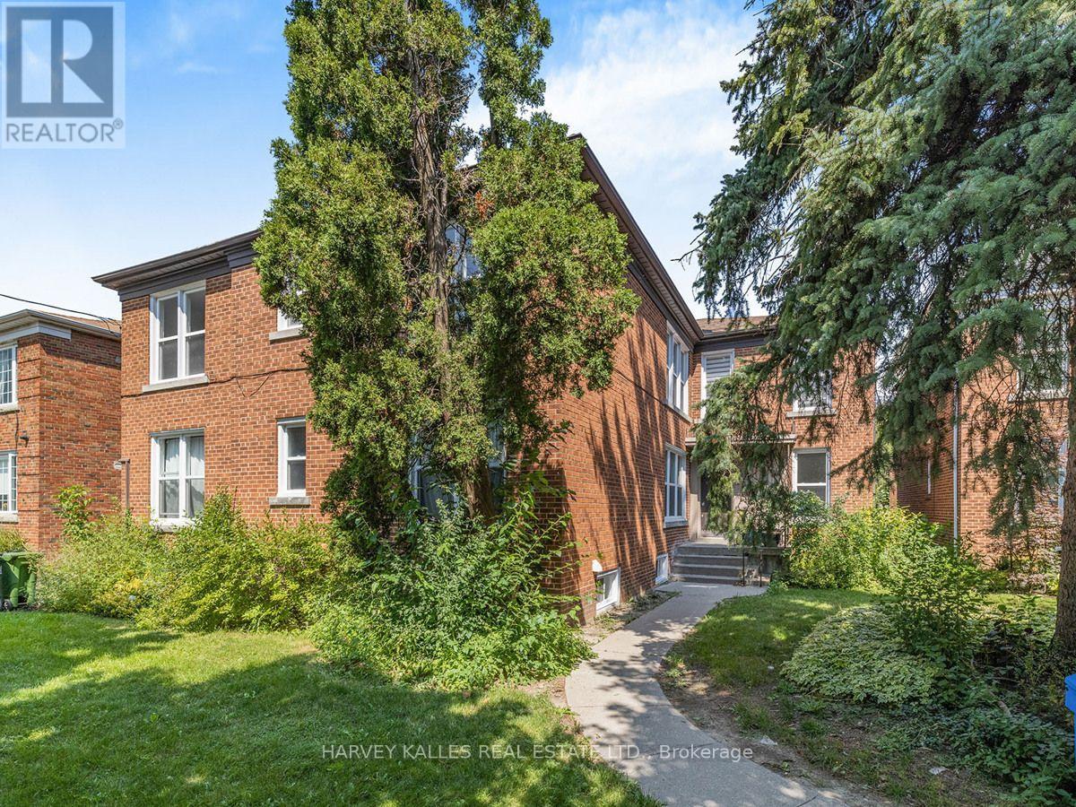 4 - 8 MARKDALE AVENUE, Toronto, Ontario