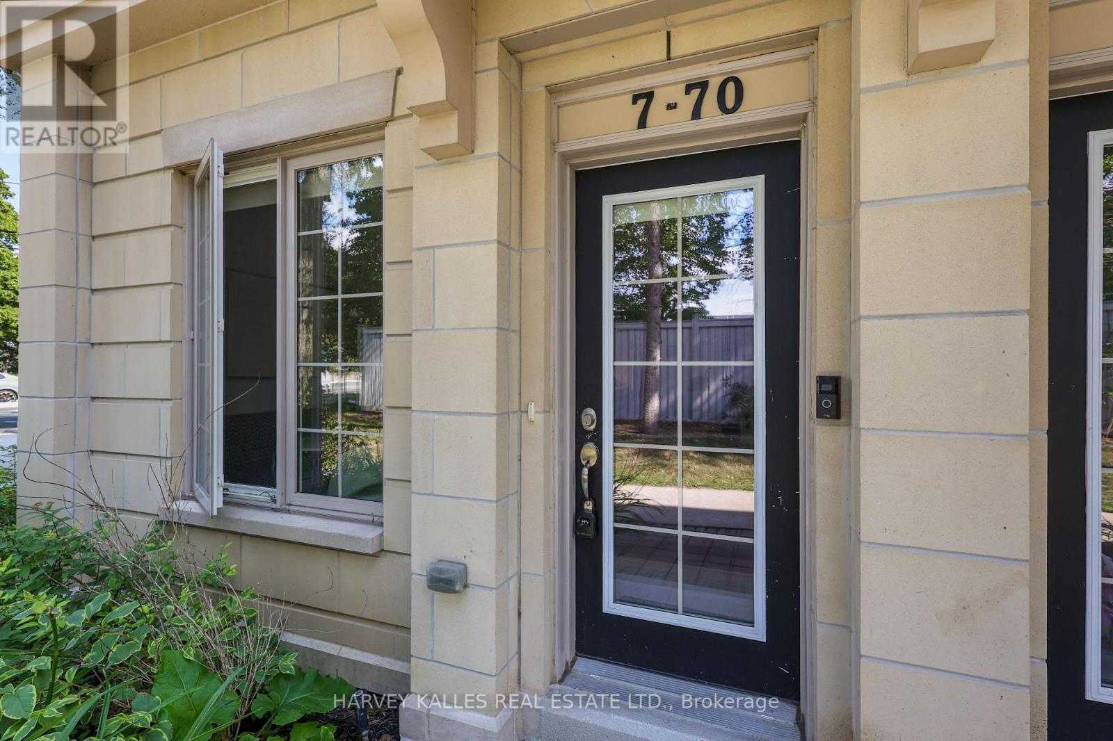 7 - 70 Hargrave Lane, Toronto, Ontario  M4N 0A4 - Photo 3 - C13708136