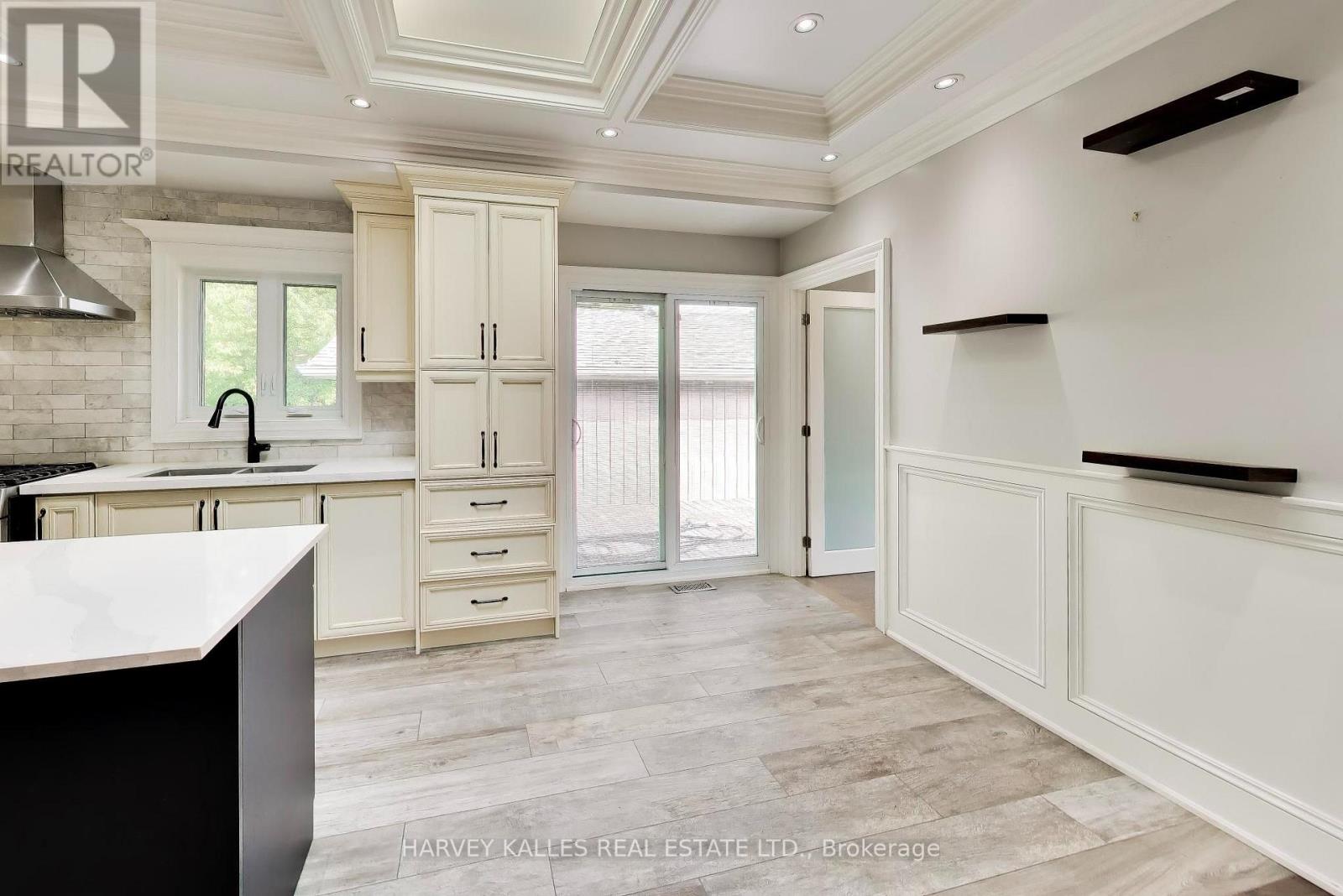 148 Sand Road, East Gwillimbury, Ontario  L9N 1H9 - Photo 10 - N13710572