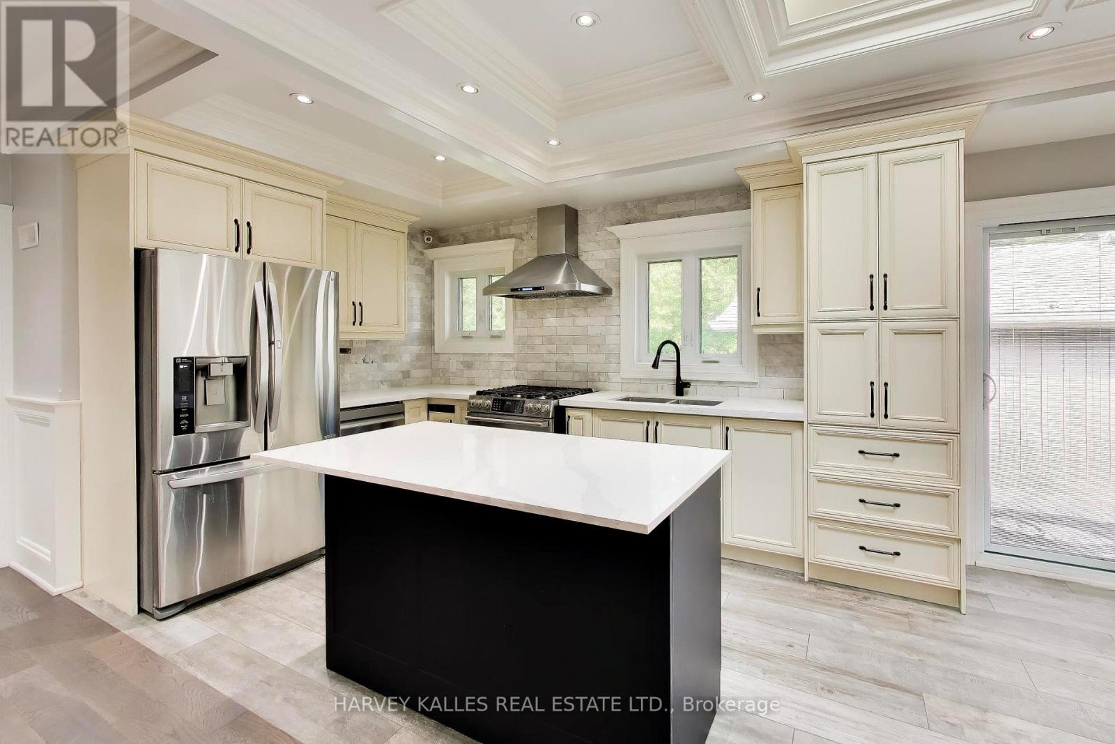 148 Sand Road, East Gwillimbury, Ontario  L9N 1H9 - Photo 12 - N13710572