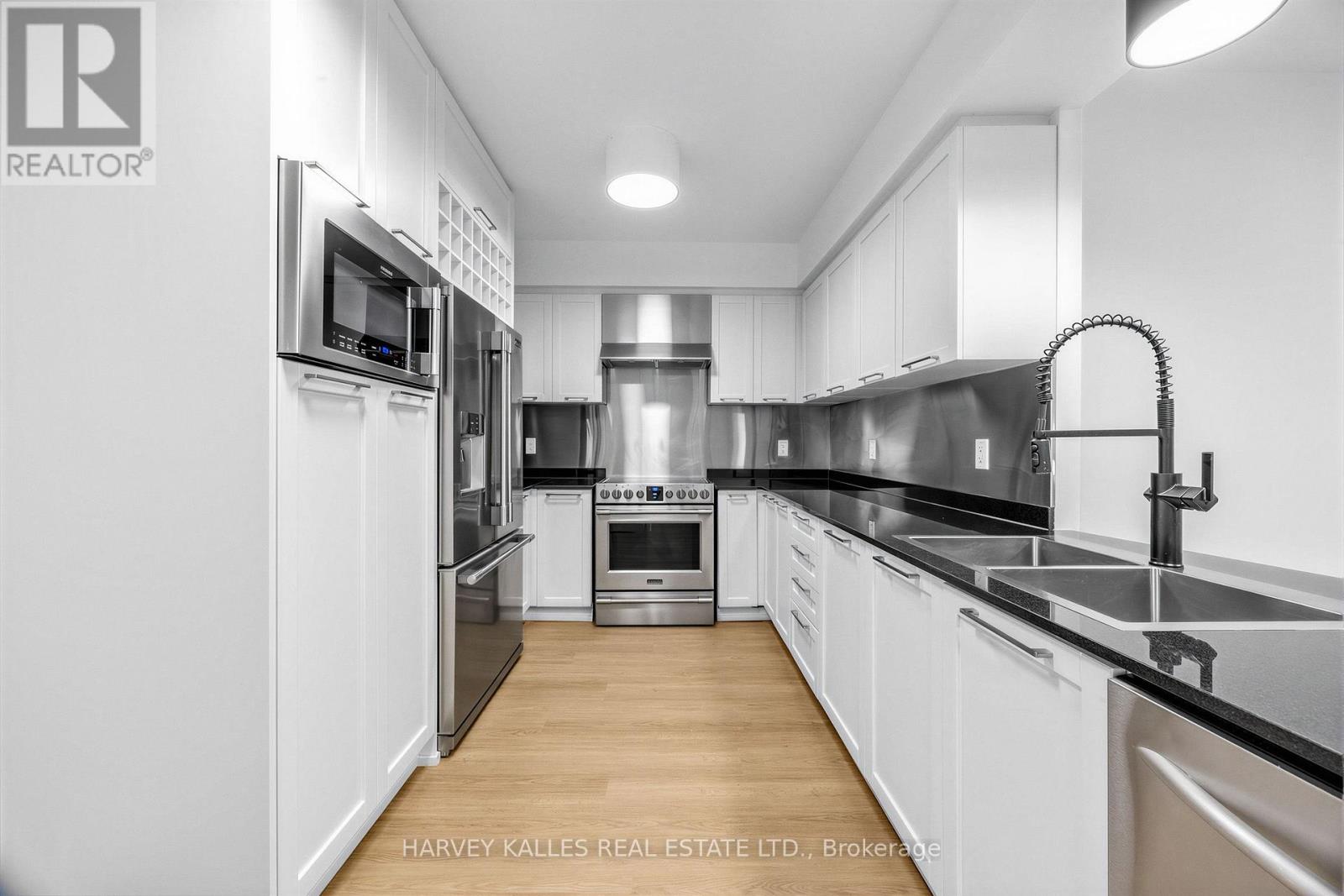 317 - 38 William Carson Crescent, Toronto, Ontario  M2P 2H2 - Photo 6 - C13712970
