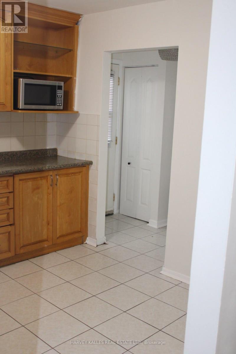 102 Goldcrest Road, Brampton, Ontario L6S 1H2 - Photo 26 - W13713032
