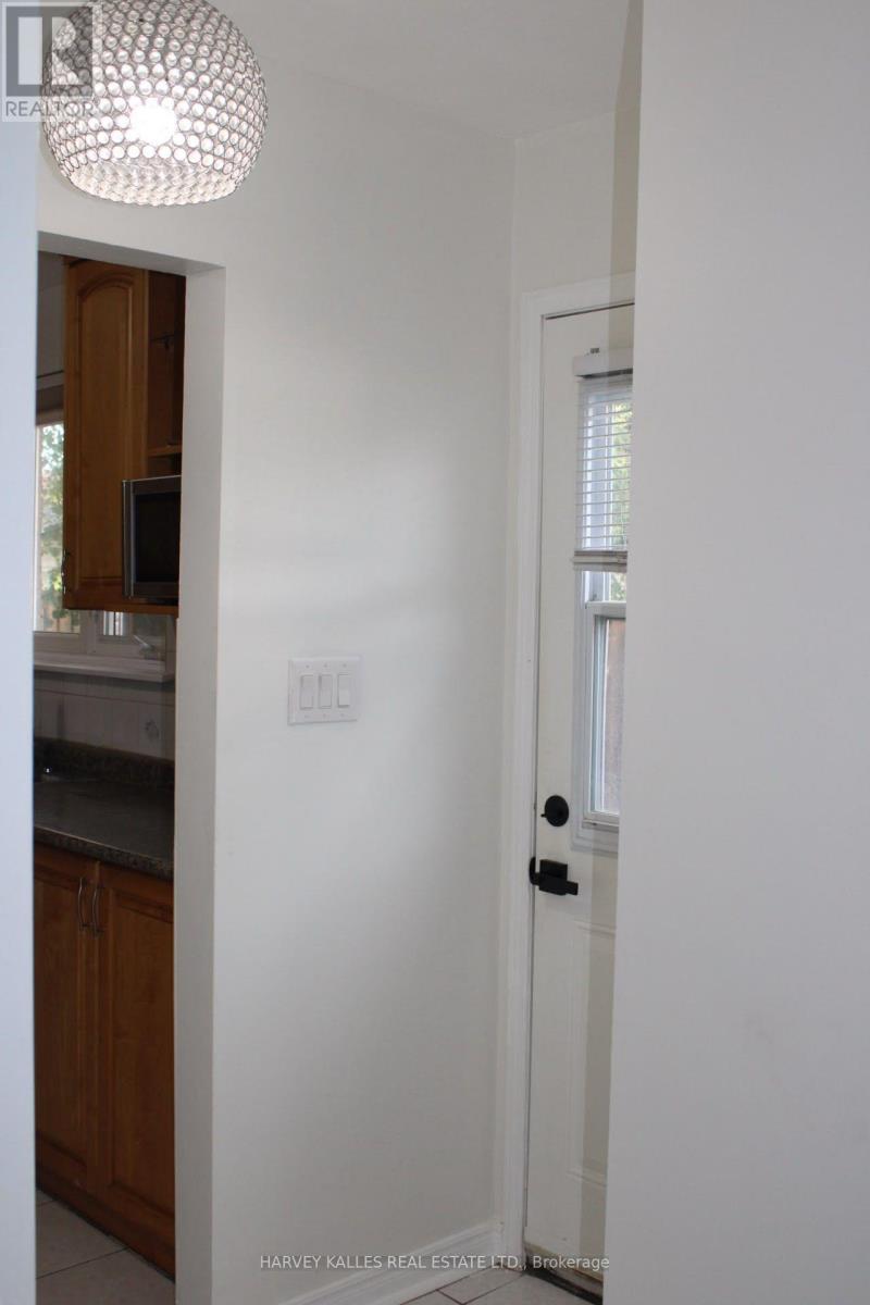 102 Goldcrest Road, Brampton, Ontario L6S 1H2 - Photo 29 - W13713032