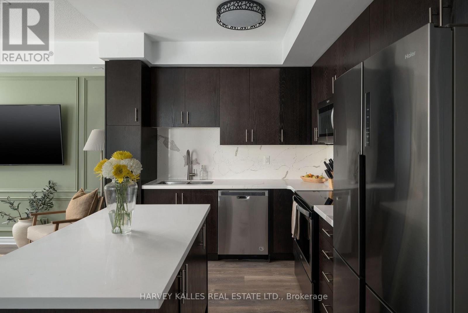 35 - 85 Eastwood Park Gardens, Toronto, Ontario M8W 0B9 - Photo 11 - W13714834