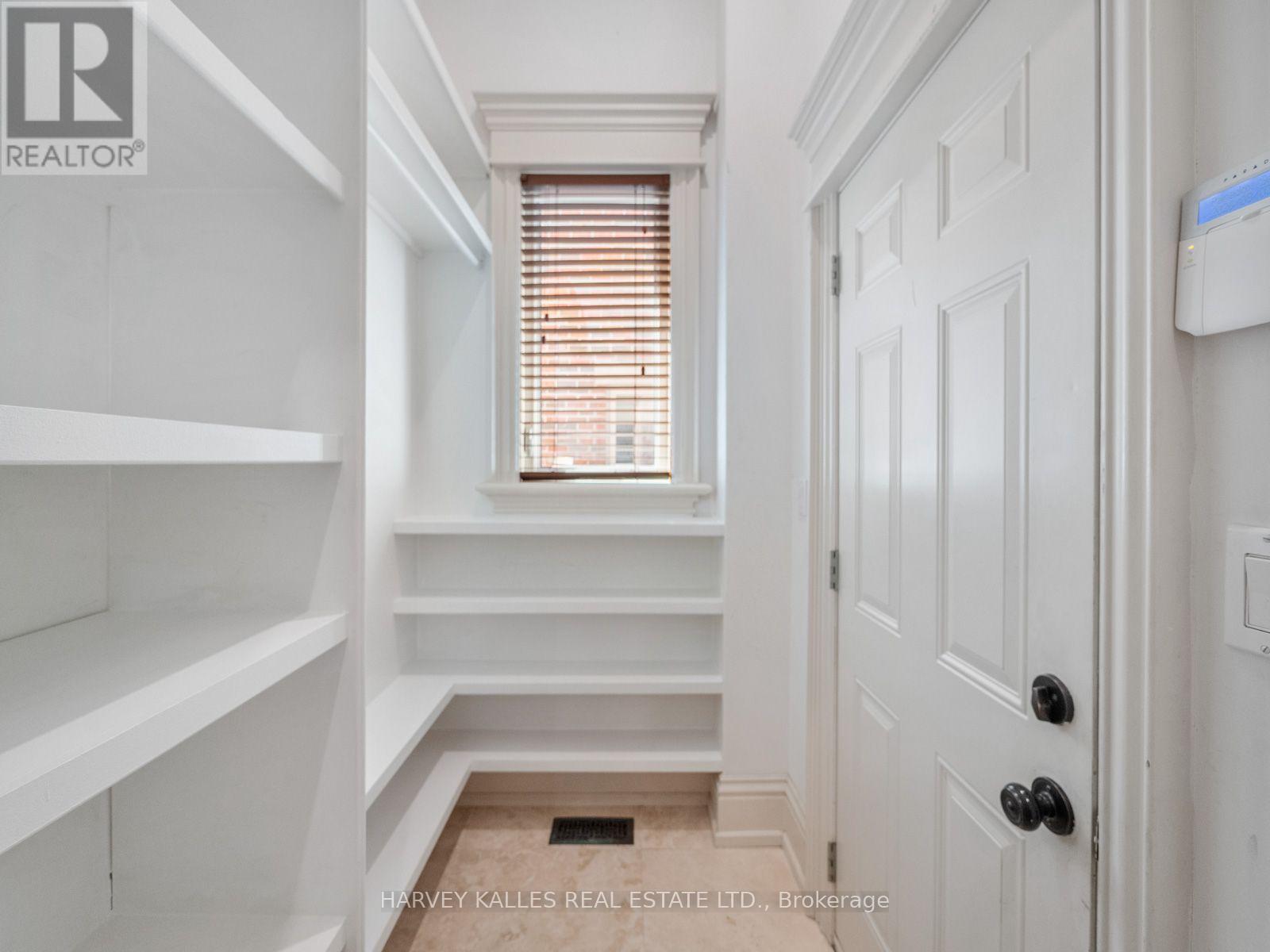 73 Carmichael Avenue, Toronto, Ontario  M5M 2W8 - Photo 14 - C13717986
