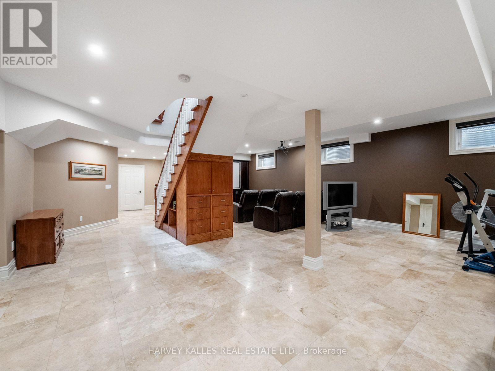 73 Carmichael Avenue, Toronto, Ontario  M5M 2W8 - Photo 32 - C13717986