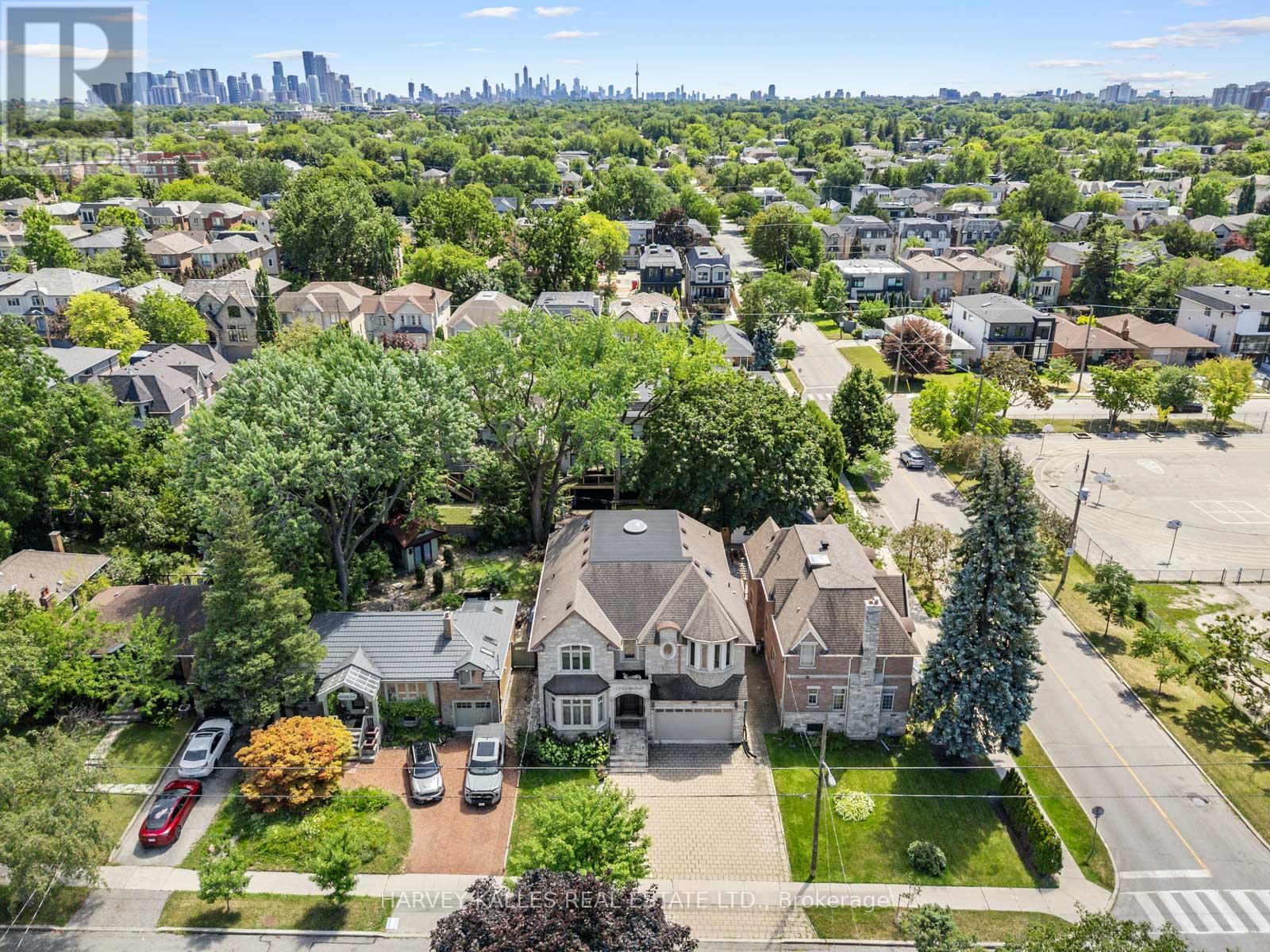 73 Carmichael Avenue, Toronto, Ontario  M5M 2W8 - Photo 42 - C13717986