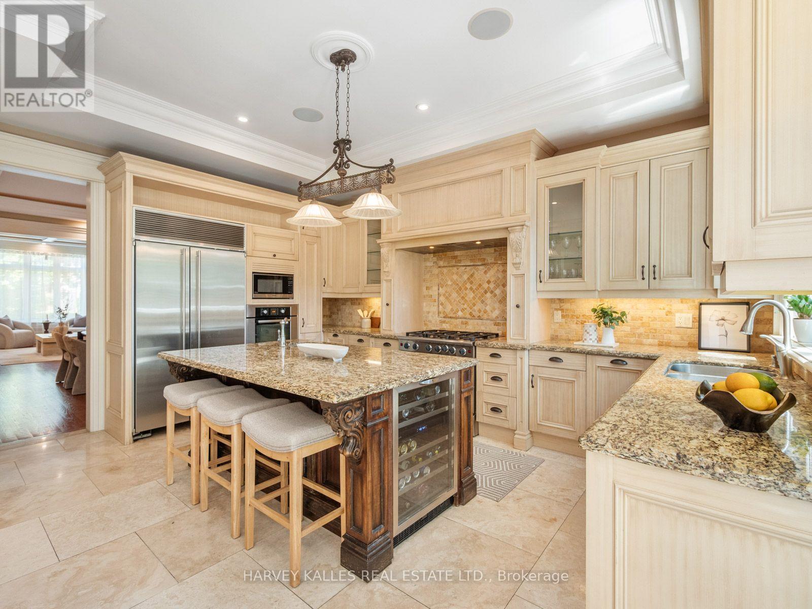 73 Carmichael Avenue, Toronto, Ontario  M5M 2W8 - Photo 9 - C13717986
