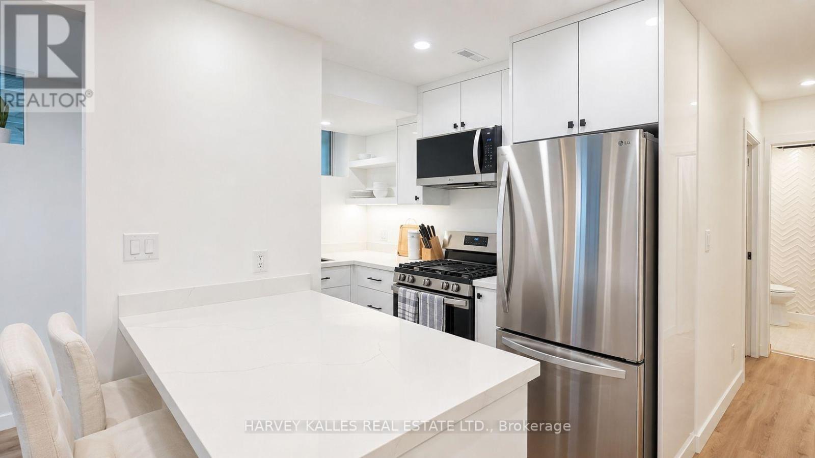 Lower - 557 Crawford Street, Toronto, Ontario M6G 3J9 - Photo 5 - C13718488