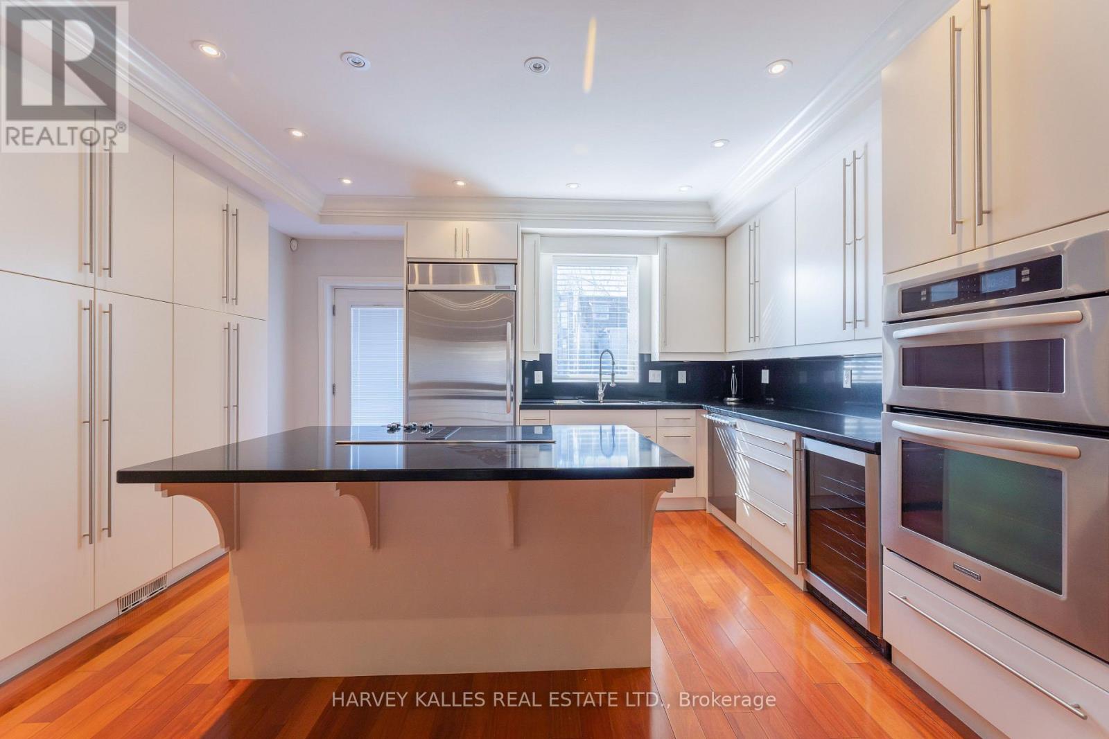 1107 Gerrard Street E, Toronto, Ontario M4M 1Z9 - Photo 11 - E13721094