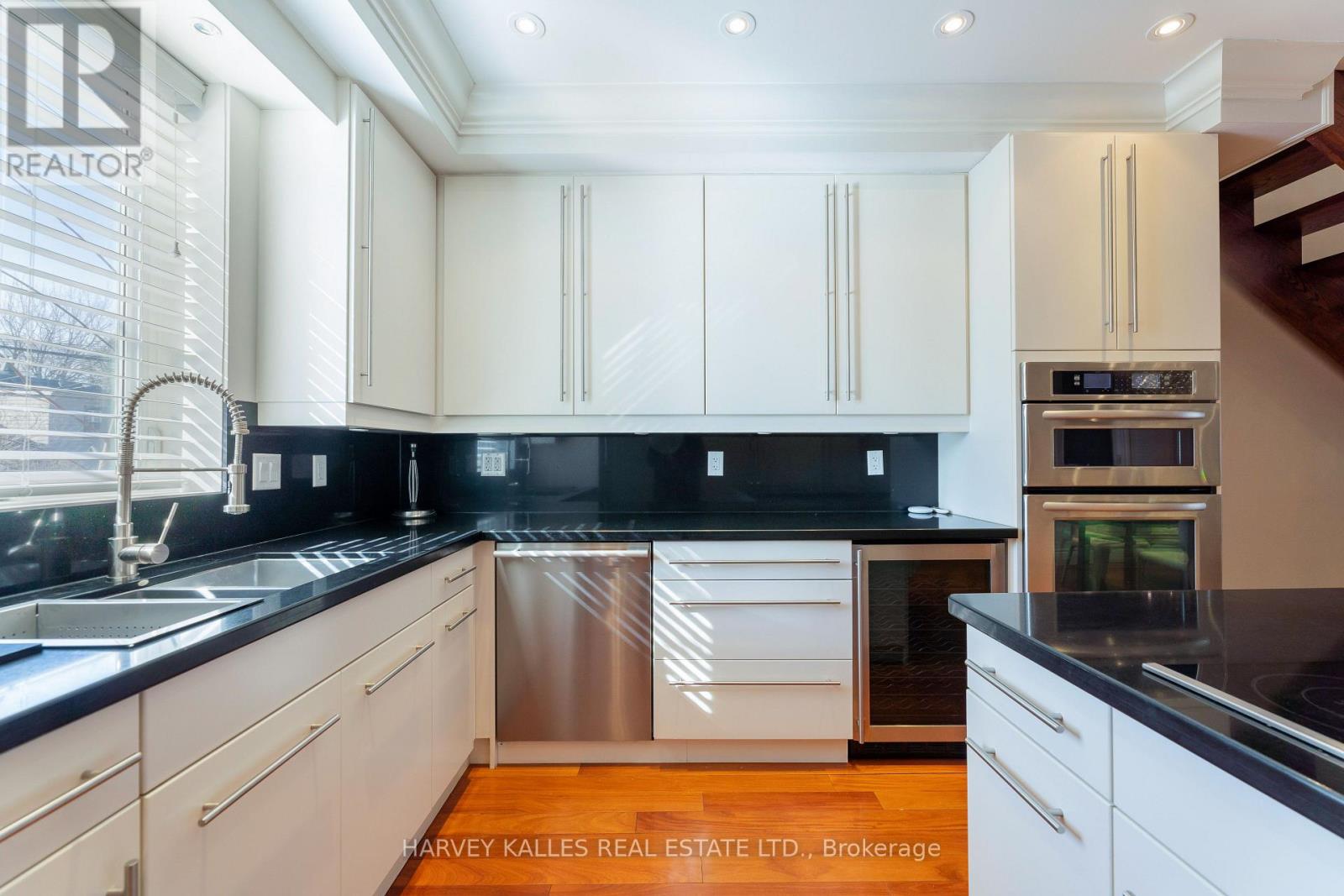1107 Gerrard Street E, Toronto, Ontario M4M 1Z9 - Photo 13 - E13721094