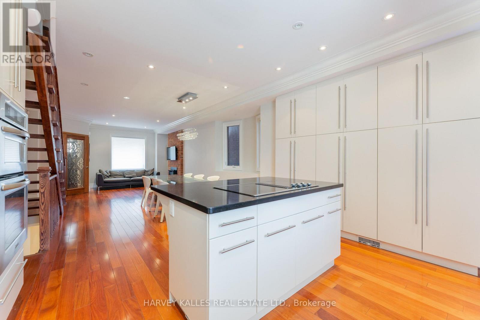 1107 Gerrard Street E, Toronto, Ontario M4M 1Z9 - Photo 16 - E13721094