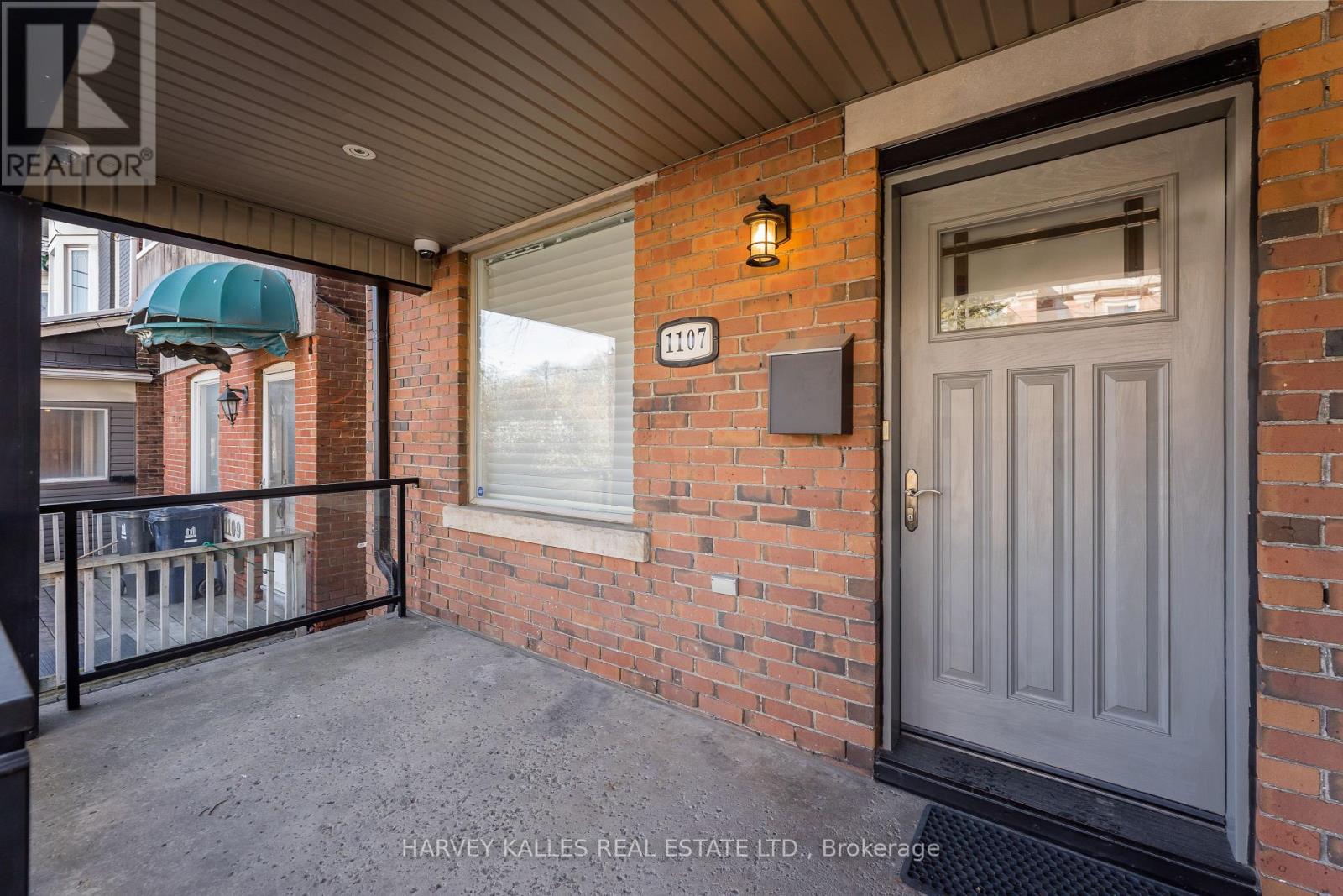 1107 Gerrard Street E, Toronto, Ontario M4M 1Z9 - Photo 4 - E13721094