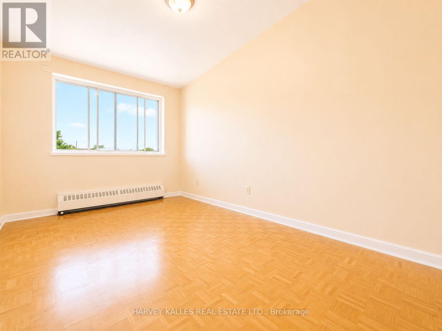 305 - 80 Blackfriar Avenue, Toronto, Ontario M9R 3S9 - Photo 10 - W13721896