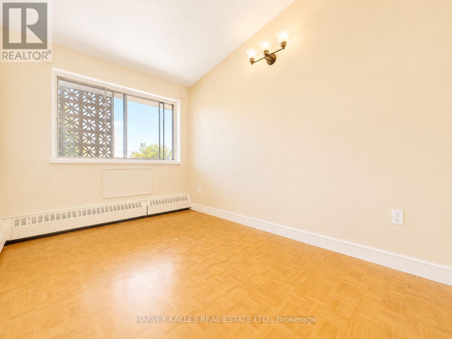 305 - 80 Blackfriar Avenue, Toronto, Ontario M9R 3S9 - Photo 14 - W13721896