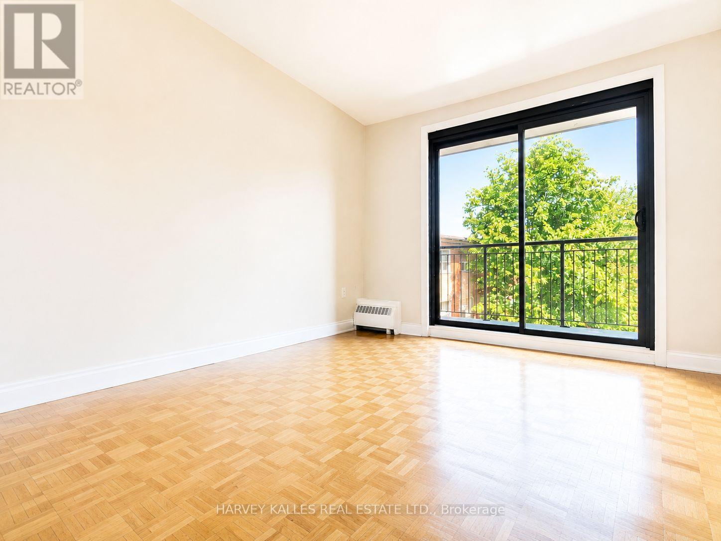 305 - 80 Blackfriar Avenue, Toronto, Ontario M9R 3S9 - Photo 2 - W13721896