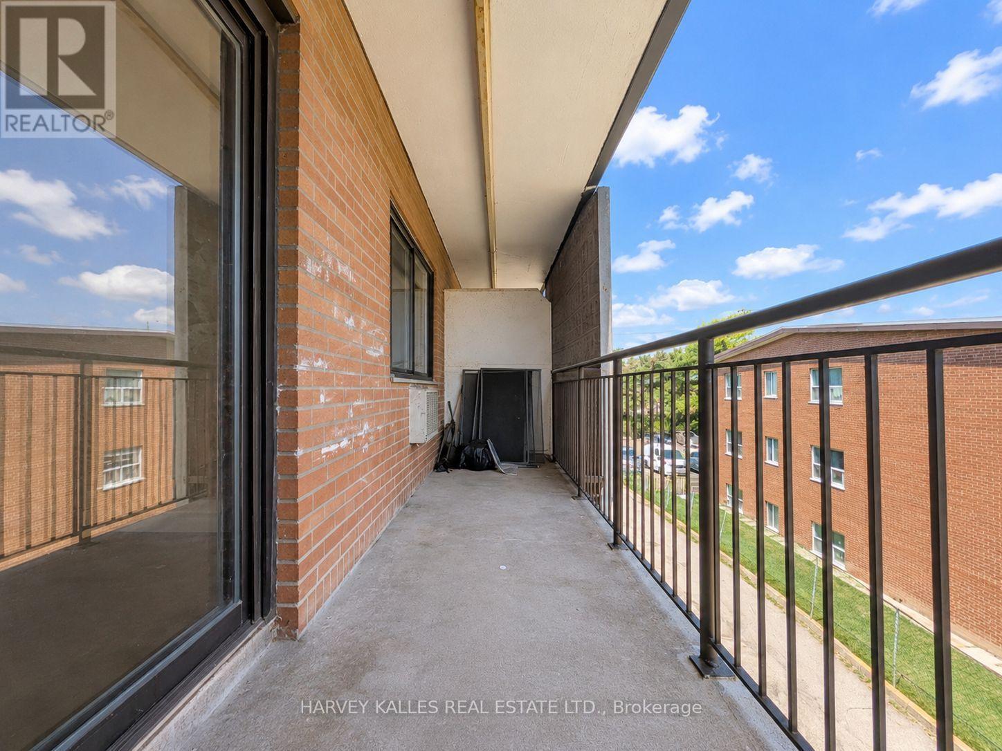305 - 80 Blackfriar Avenue, Toronto, Ontario M9R 3S9 - Photo 22 - W13721896