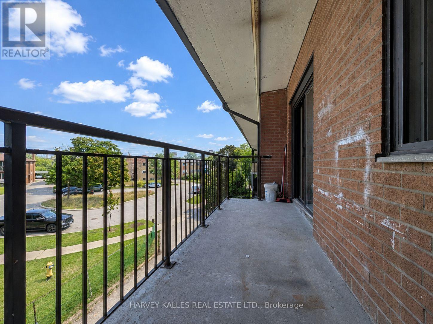 305 - 80 Blackfriar Avenue, Toronto, Ontario M9R 3S9 - Photo 23 - W13721896
