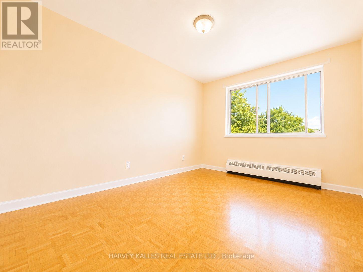 305 - 80 Blackfriar Avenue, Toronto, Ontario M9R 3S9 - Photo 7 - W13721896