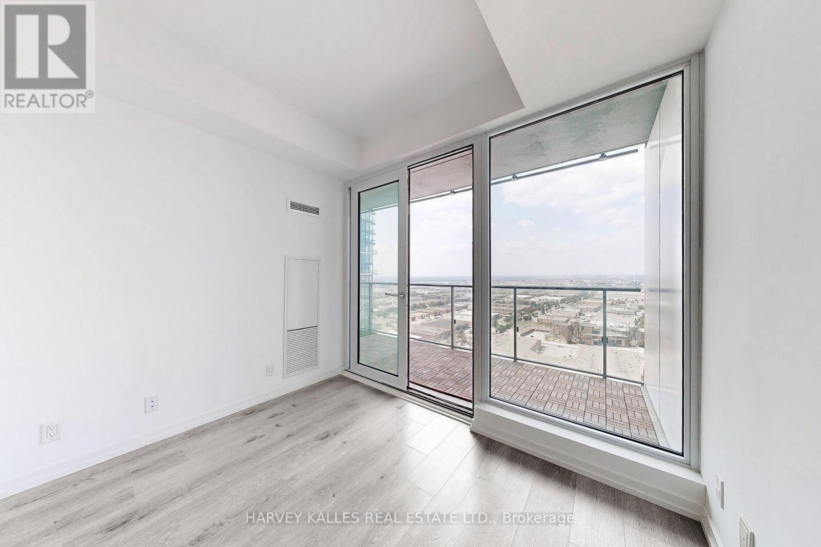 2807 - 7890 Jane Street, Vaughan, Ontario  L4K 0L1 - Photo 9 - N13725988