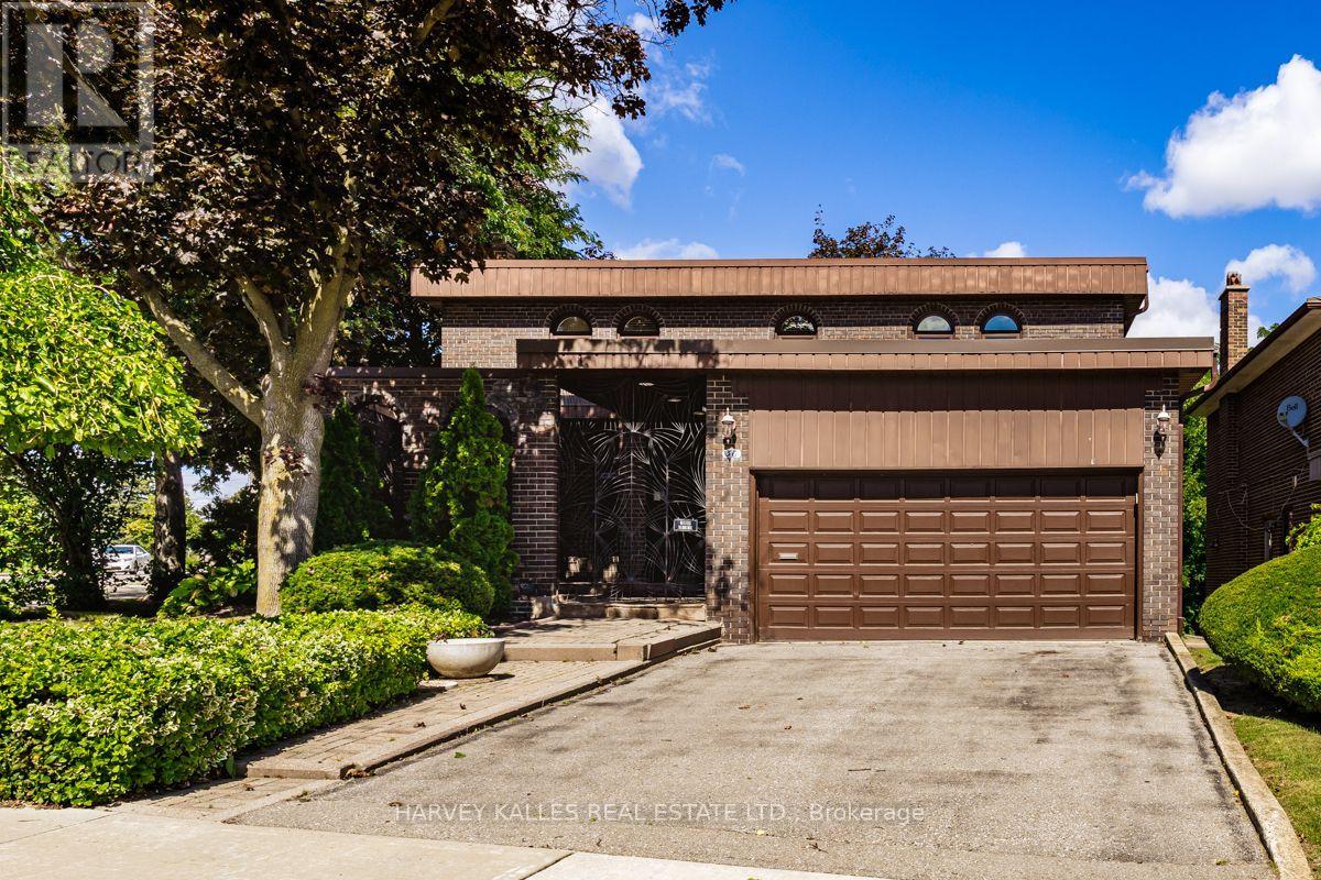 30 COREYDALE COURT, Toronto, Ontario