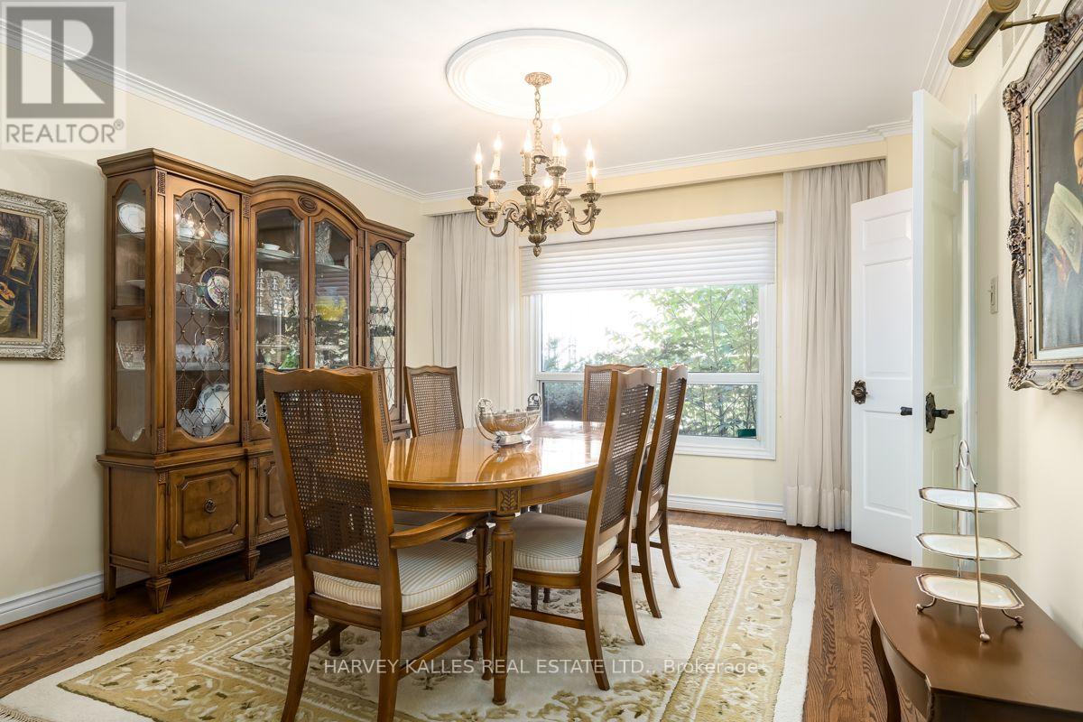 30 Coreydale Court, Toronto, Ontario  M3H 4T2 - Photo 10 - C13727500