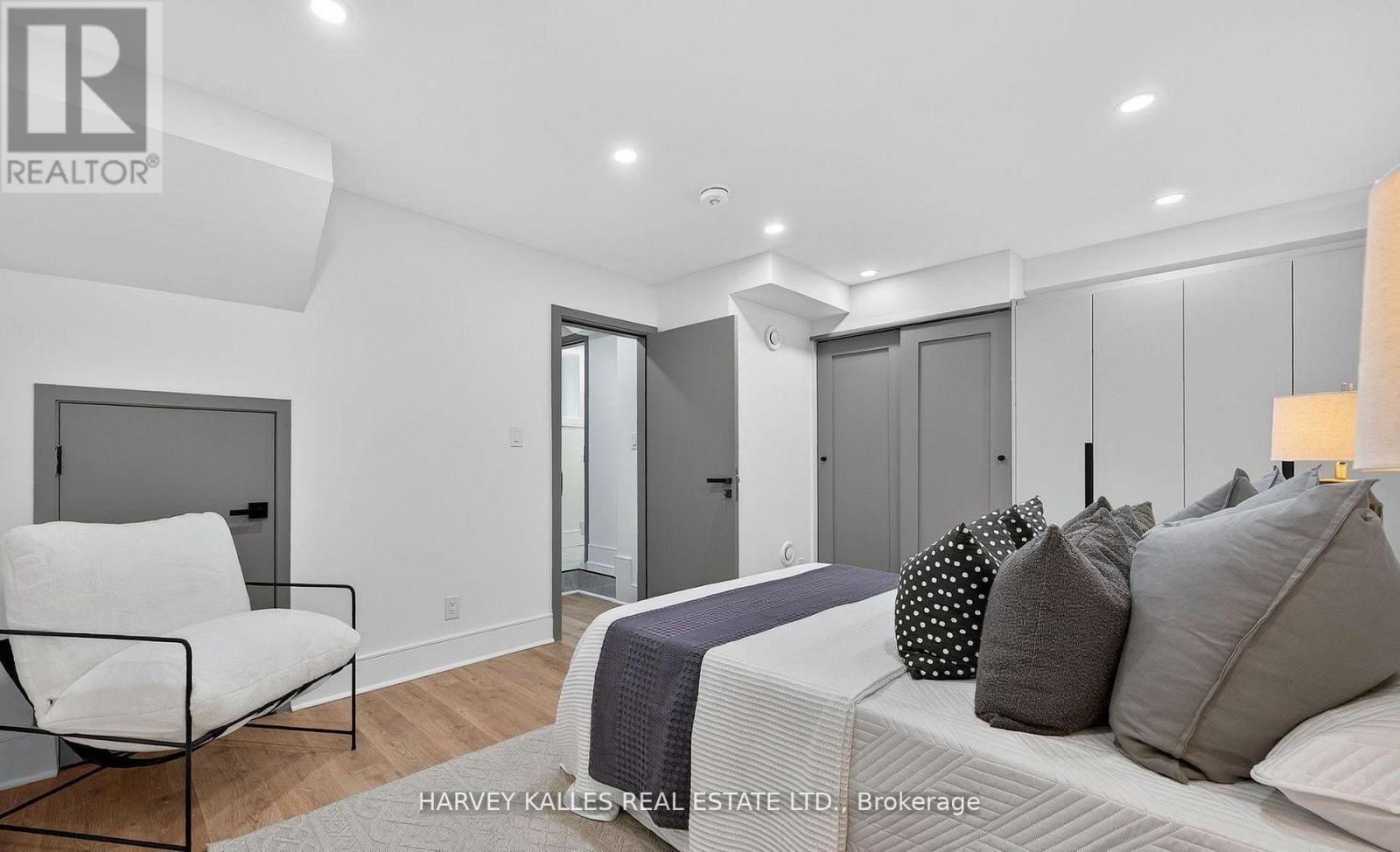Garden Suite - 249 Lauder Avenue, Toronto, Ontario M6E 3H5 - Photo 10 - C13727770