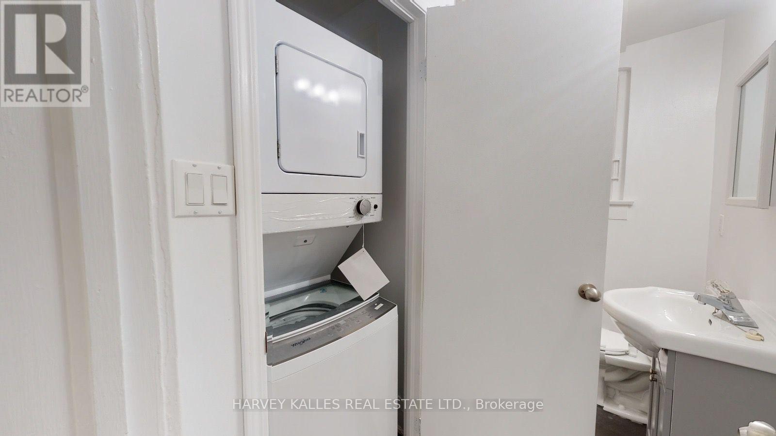 2 - 1065 Bathurst Street, Toronto, Ontario  M5R 3G8 - Photo 13 - C13728296