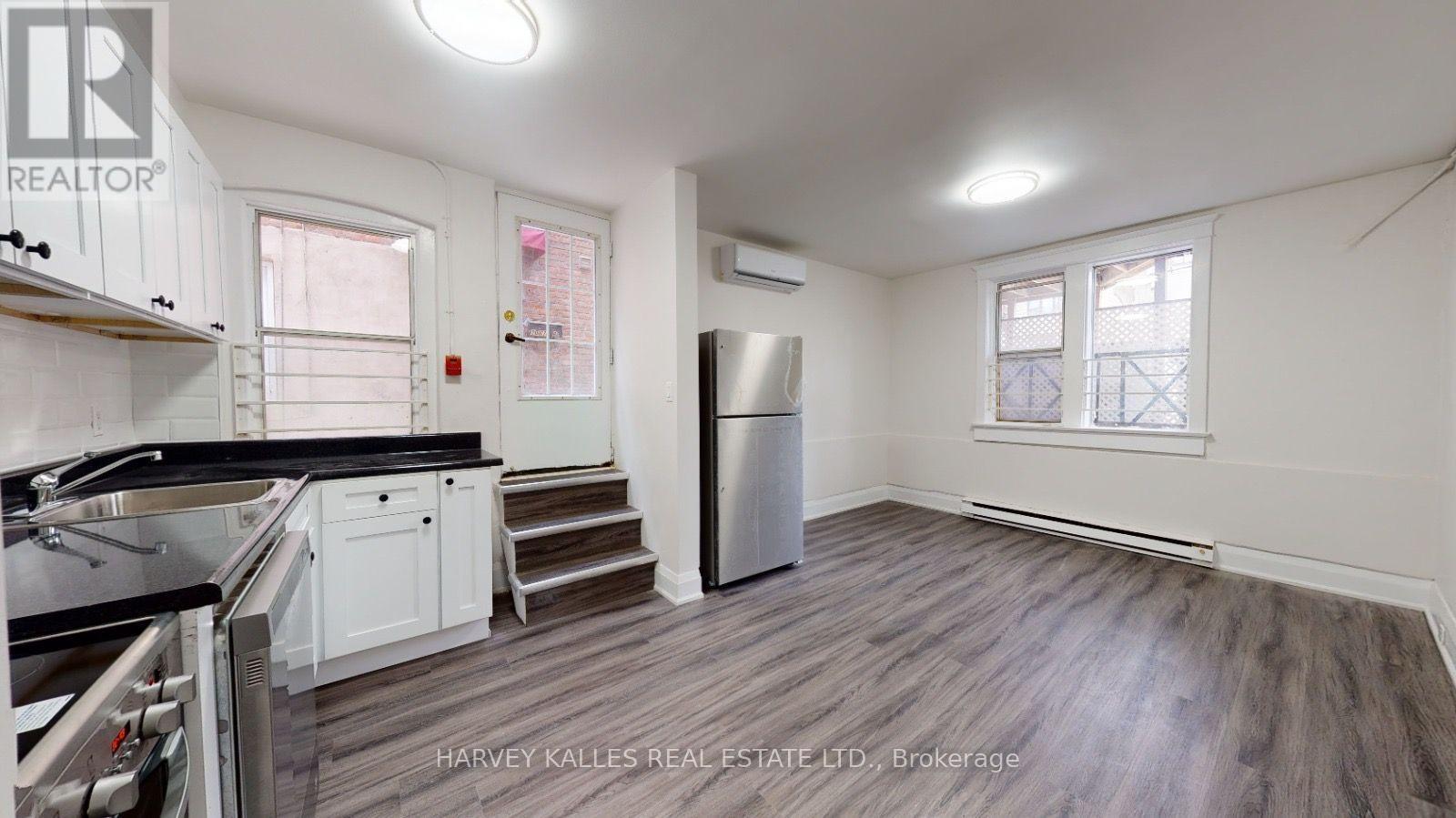 2 - 1065 Bathurst Street, Toronto, Ontario  M5R 3G8 - Photo 2 - C13728296