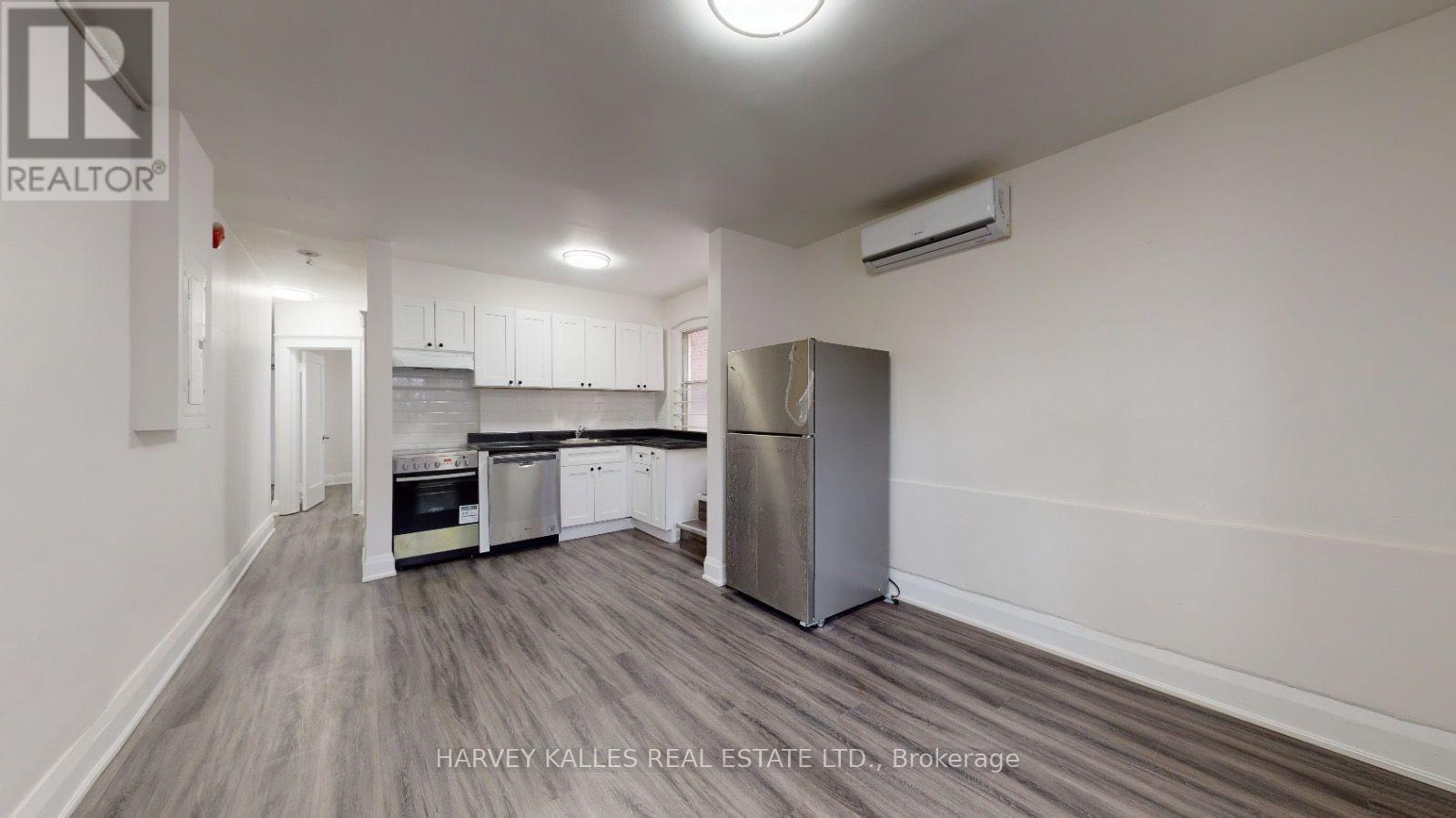 2 - 1065 Bathurst Street, Toronto, Ontario  M5R 3G8 - Photo 4 - C13728296