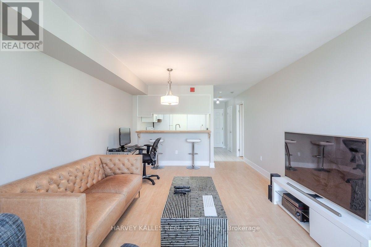 710 - 175 Cedar Avenue, Richmond Hill, Ontario L4C 9V3 - Photo 2 - N13728240