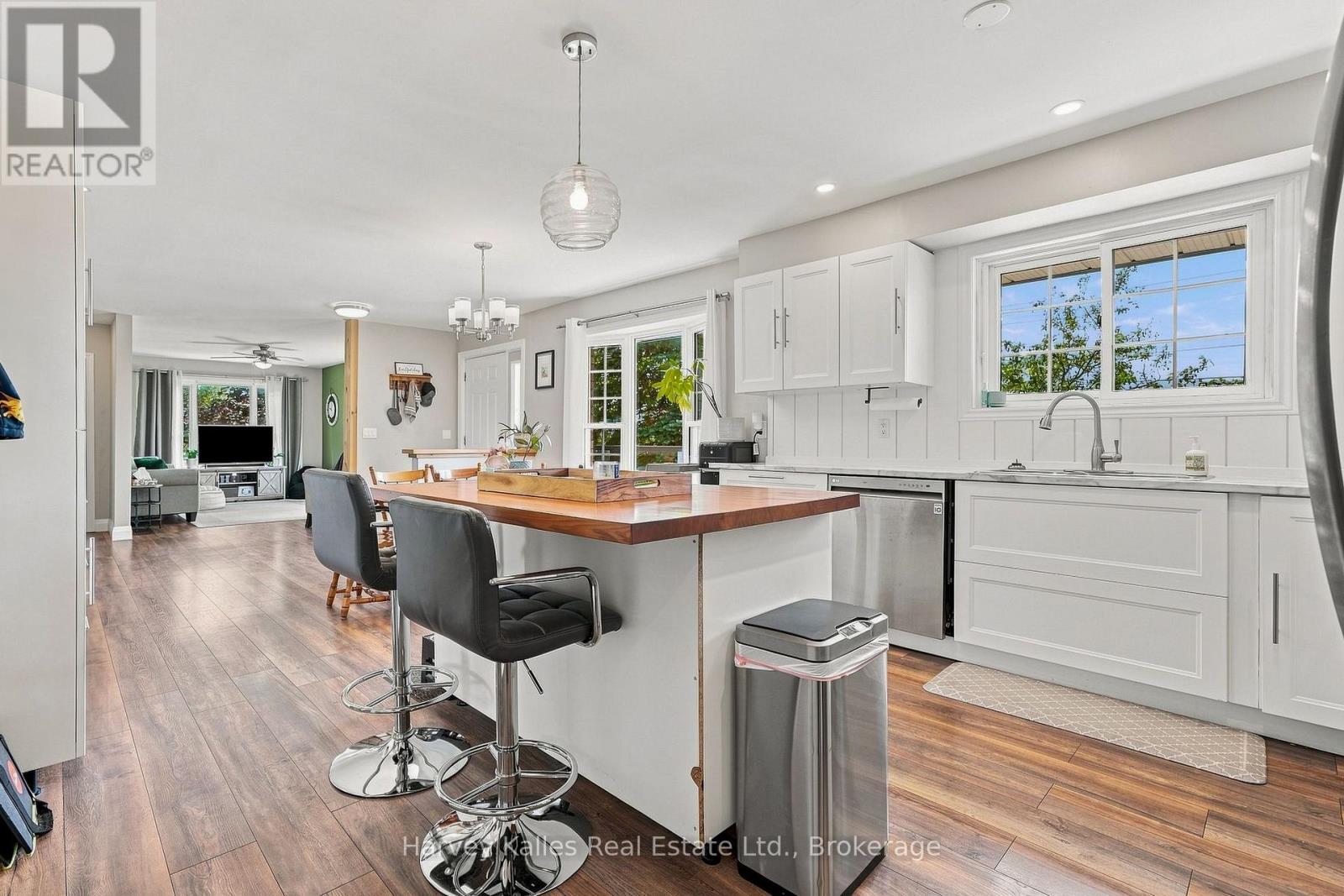 3437 County Rd 2 Road, Prince Edward County, Ontario K0K 1A0 - Photo 11 - X13728518