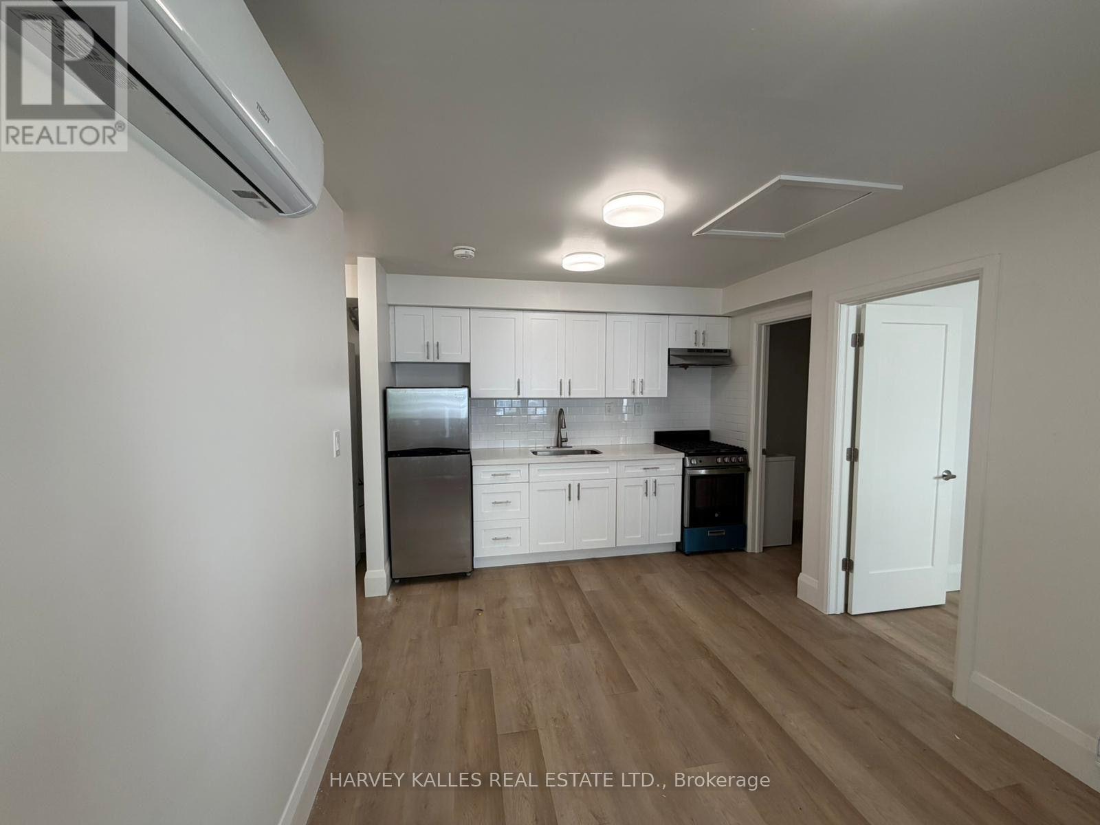 2 - 316 Lonsdale Road, Toronto, Ontario M4V 1X4 - Photo 3 - C13729182