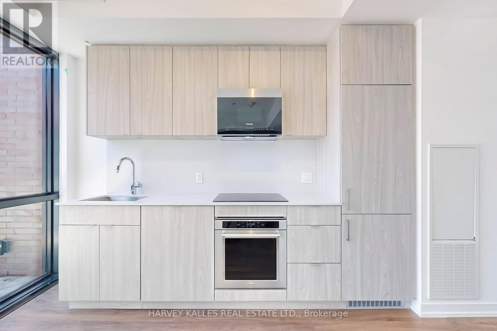 901 - 251 Masonry Way, Mississauga, Ontario  L5H 0B3 - Photo 13 - W13729418