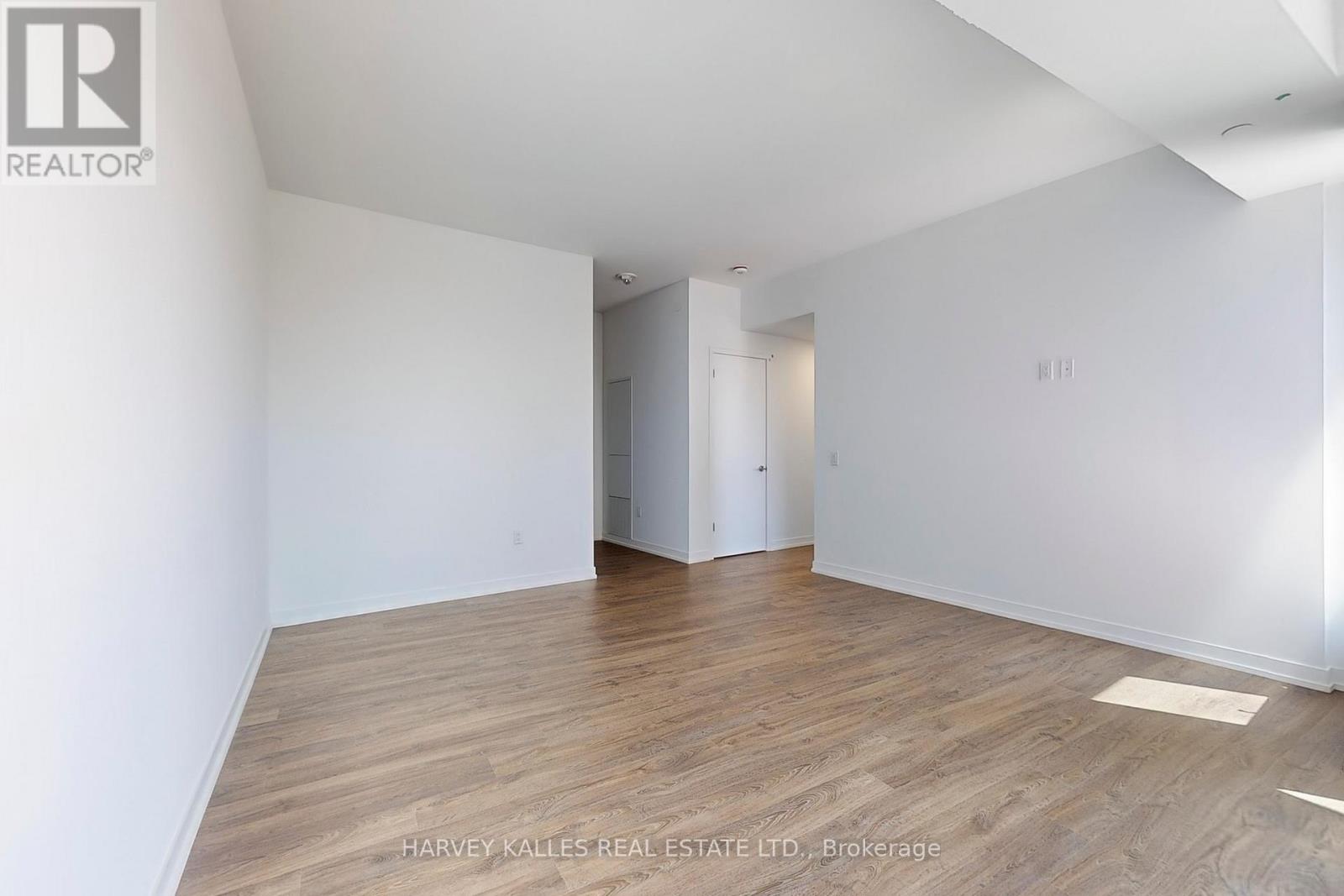 901 - 251 Masonry Way, Mississauga, Ontario  L5H 0B3 - Photo 8 - W13729418
