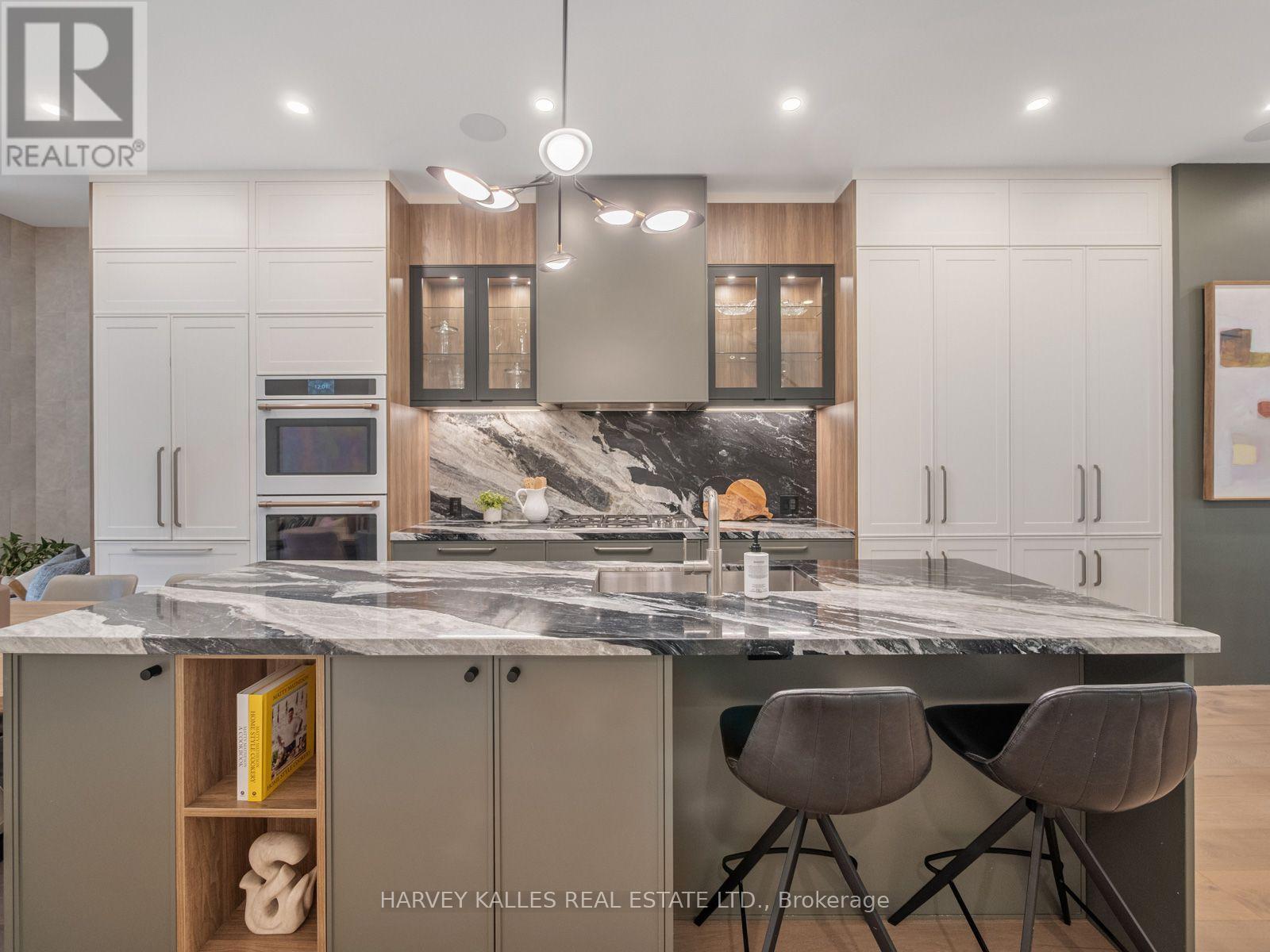 381 Glenholme Avenue, Toronto, Ontario  M6E 3E6 - Photo 14 - C13730952