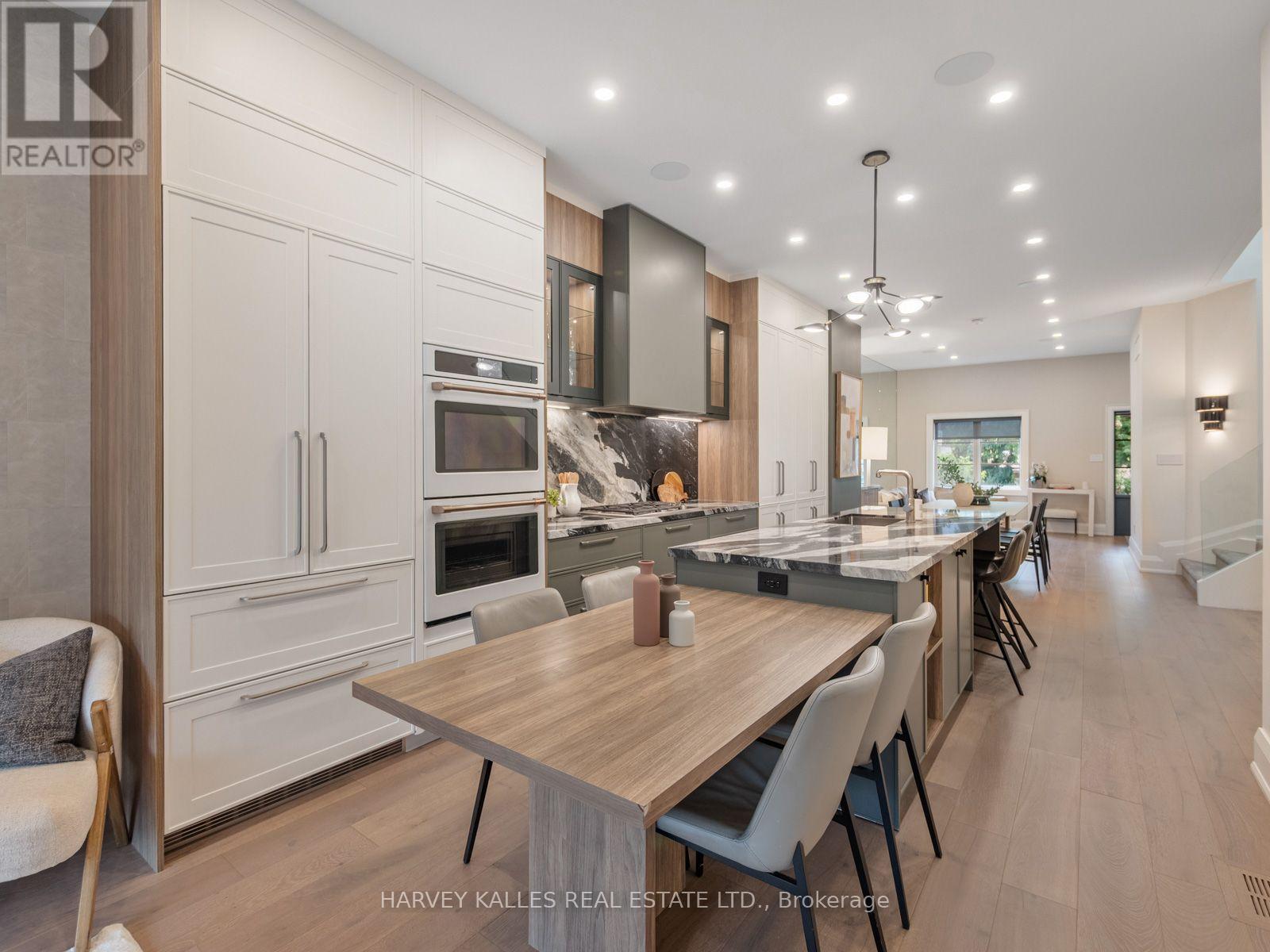 381 Glenholme Avenue, Toronto, Ontario  M6E 3E6 - Photo 16 - C13730952