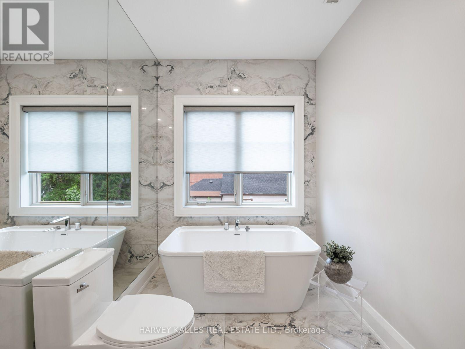 381 Glenholme Avenue, Toronto, Ontario  M6E 3E6 - Photo 27 - C13730952