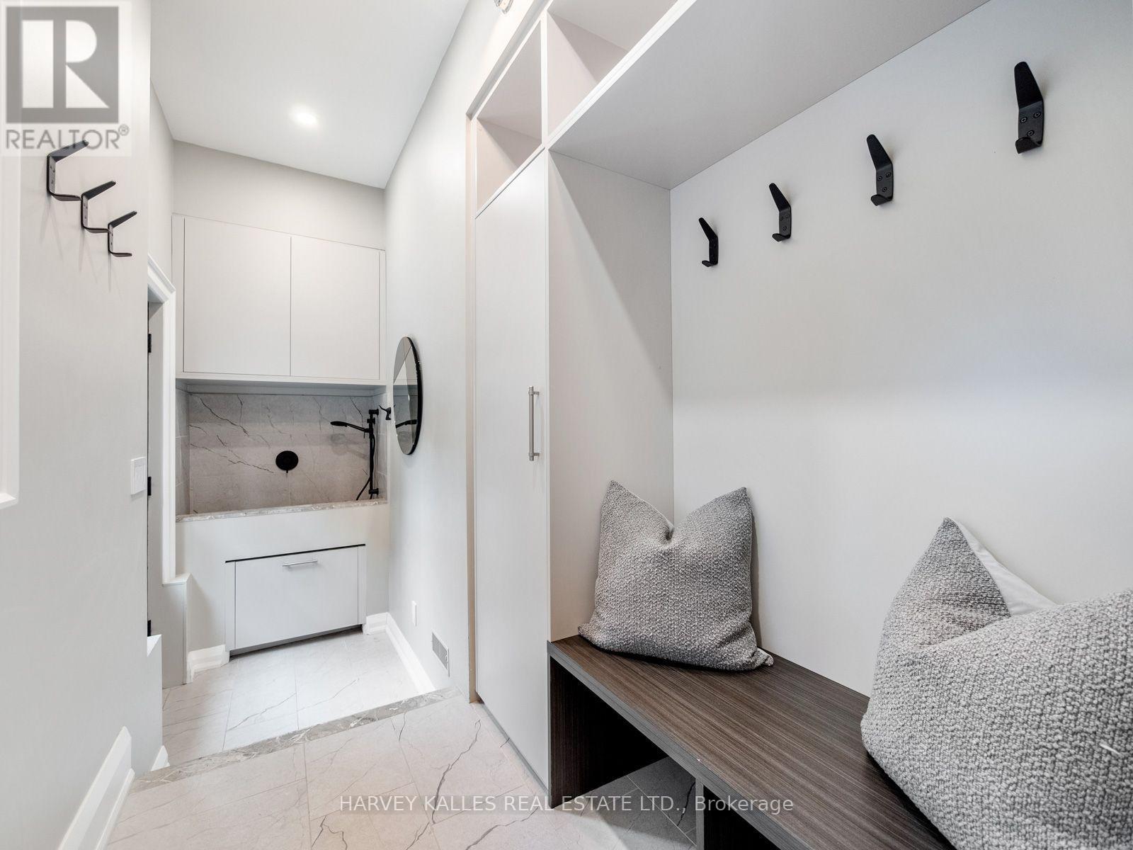381 Glenholme Avenue, Toronto, Ontario  M6E 3E6 - Photo 38 - C13730952