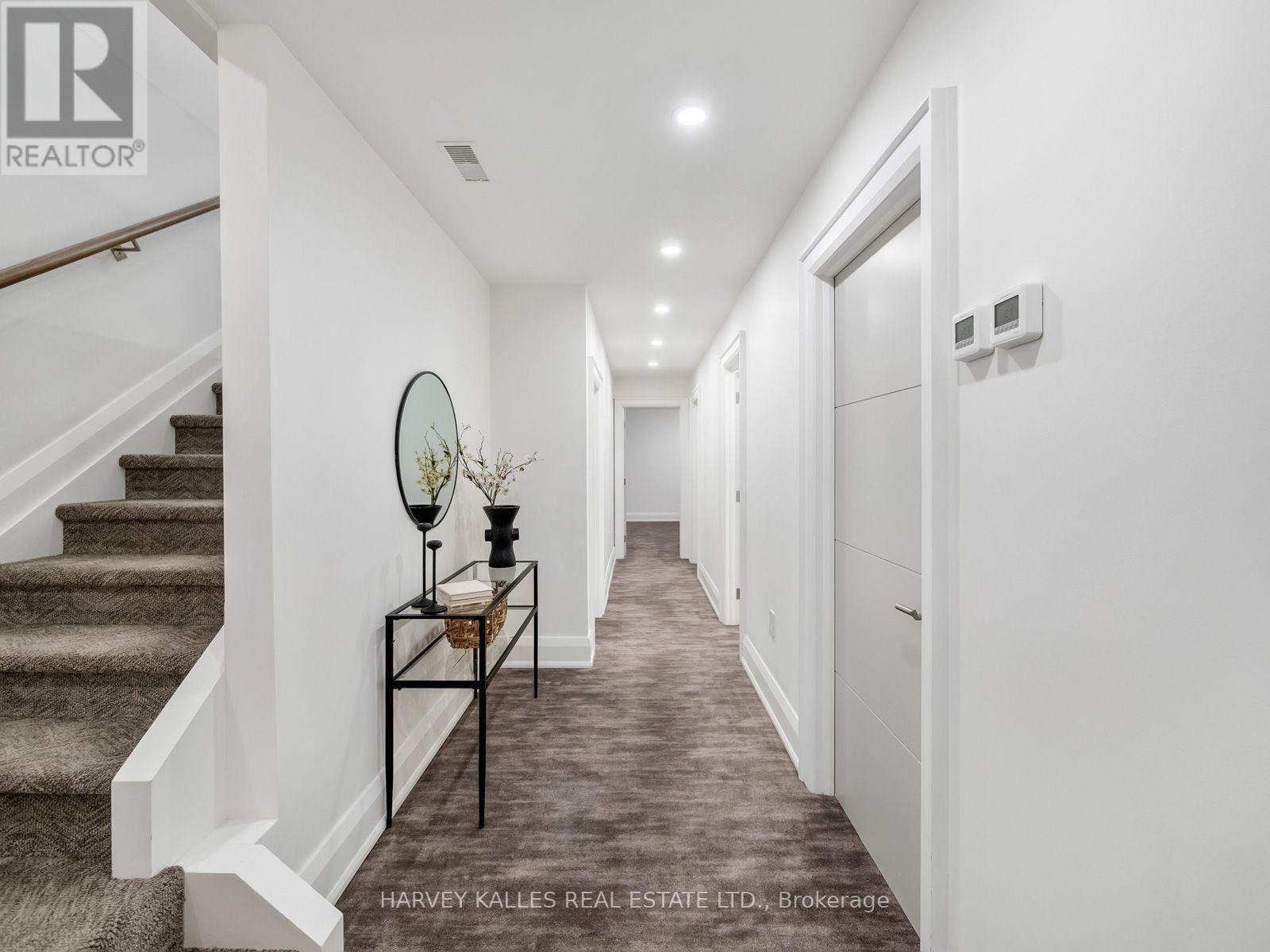 381 Glenholme Avenue, Toronto, Ontario  M6E 3E6 - Photo 39 - C13730952