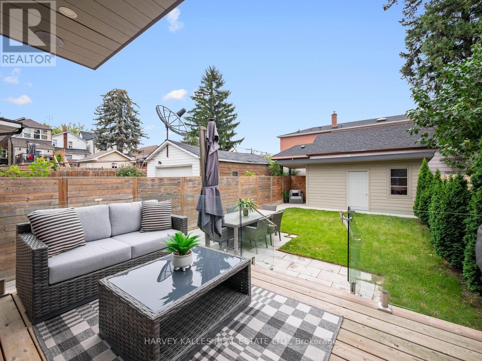 381 Glenholme Avenue, Toronto, Ontario  M6E 3E6 - Photo 45 - C13730952
