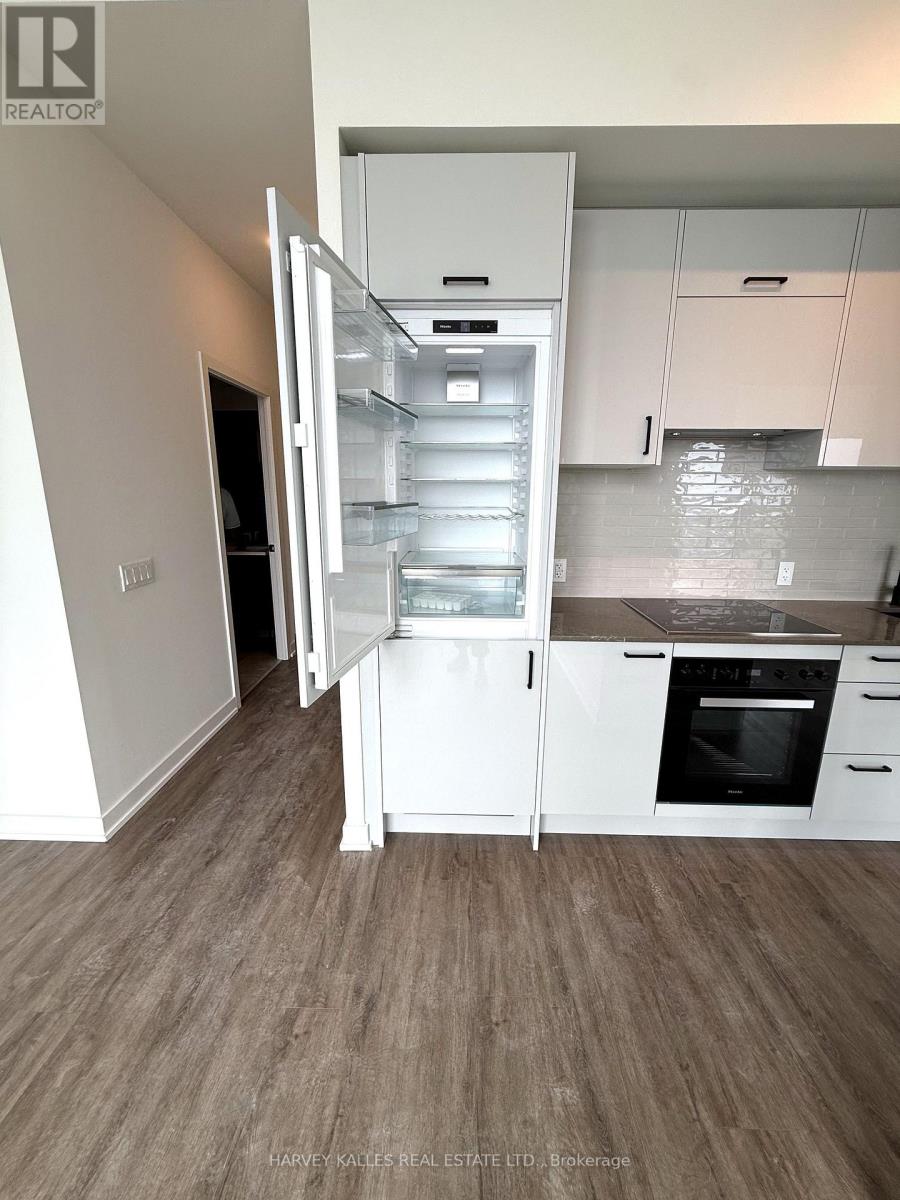 3405 - 5 Quarrington Lane, Toronto, Ontario  M3C 0S5 - Photo 2 - C13731752