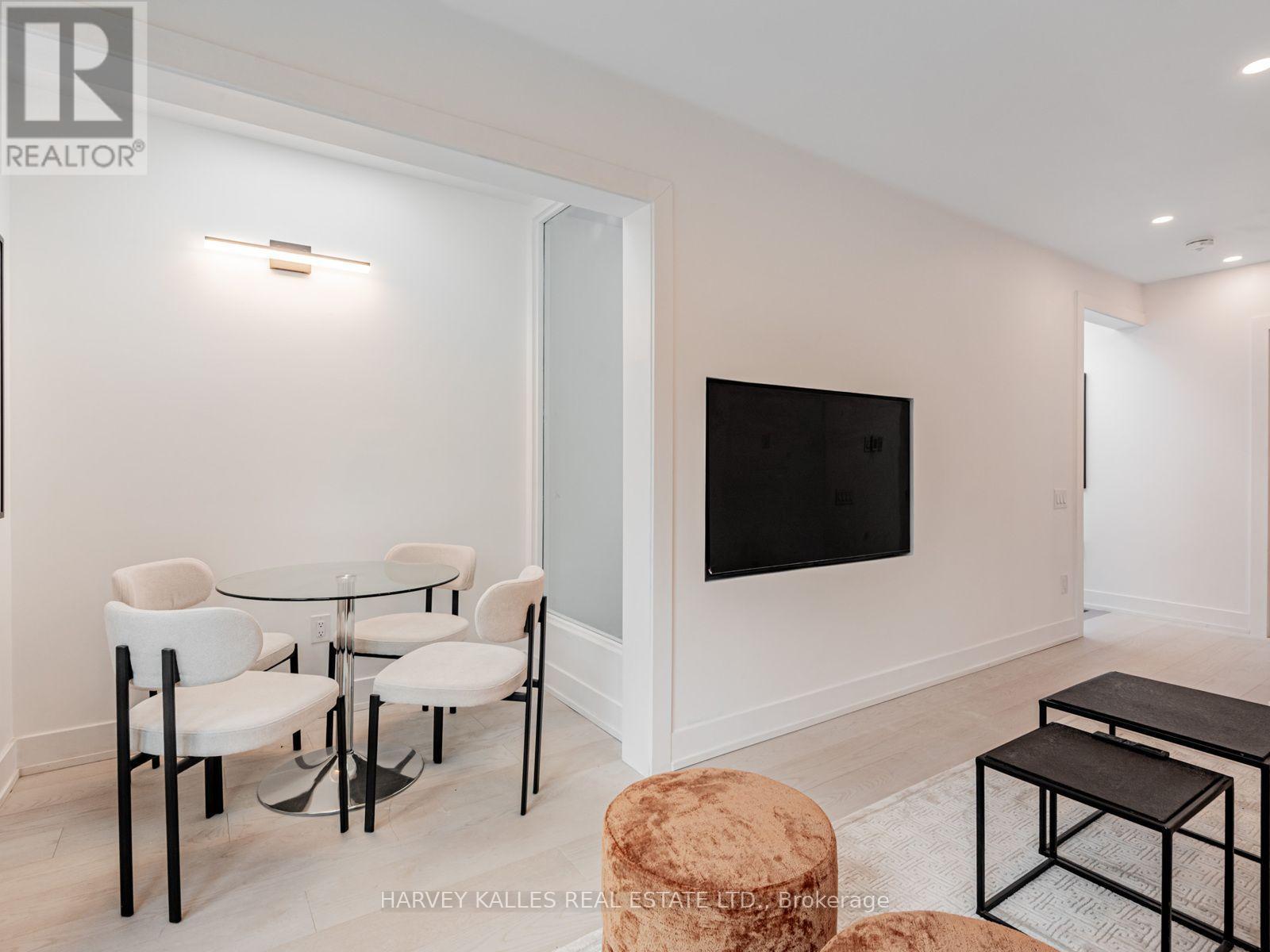 20 Leslie Garden Lane, Toronto, Ontario M4M 3B4 - Photo 13 - E13734084