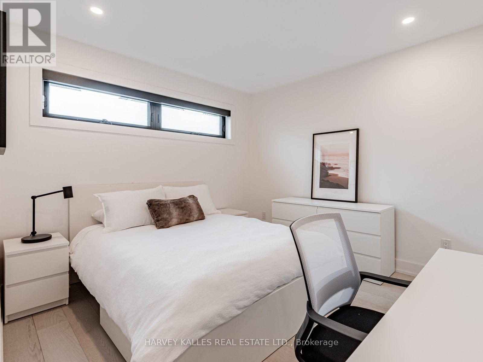 20 Leslie Garden Lane, Toronto, Ontario M4M 3B4 - Photo 15 - E13734084