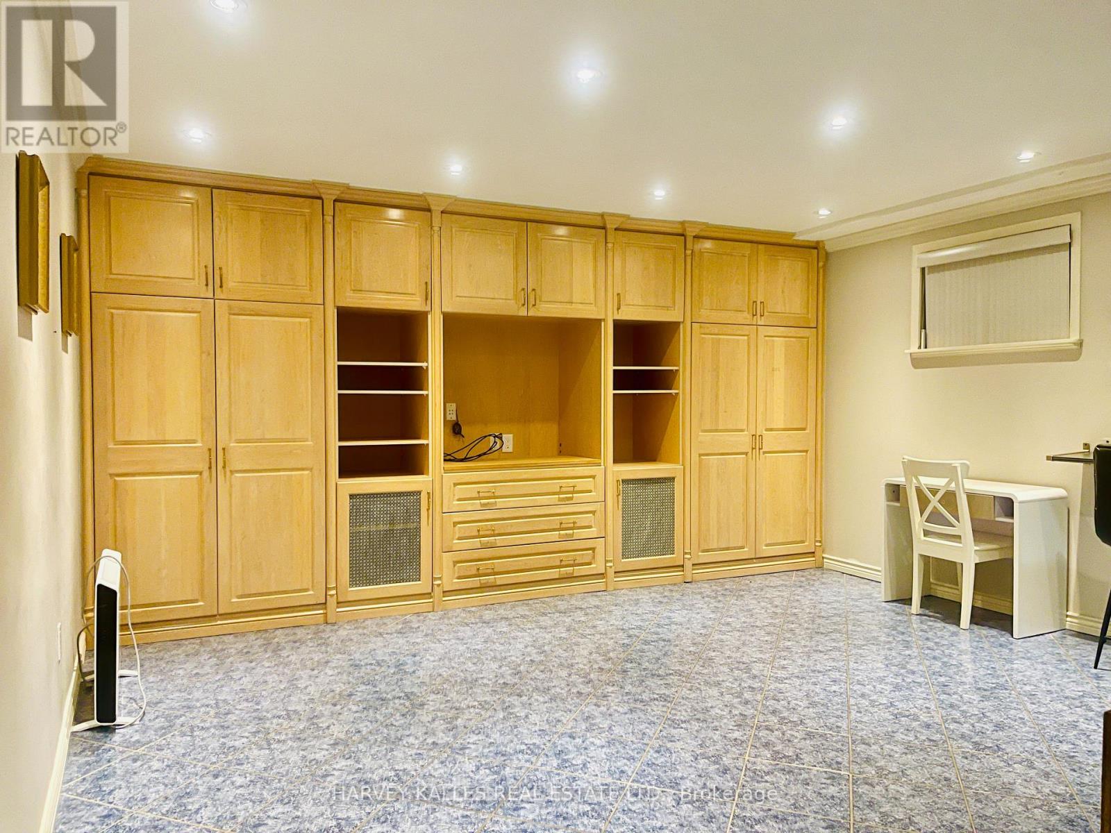 Lower - 1538 Davenport Road, Toronto, Ontario M6H 2J1 - Photo 10 - W13734158