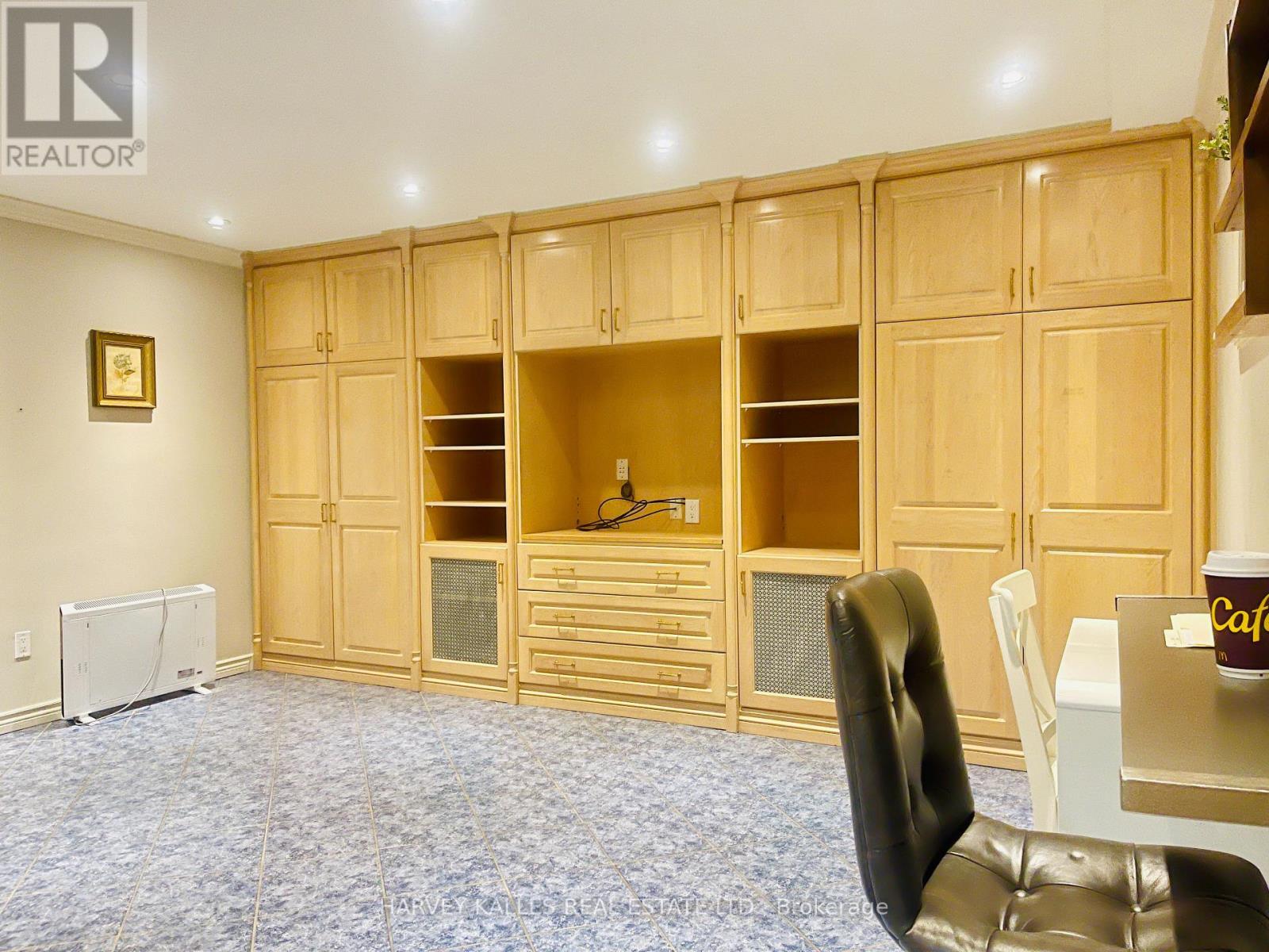Lower - 1538 Davenport Road, Toronto, Ontario M6H 2J1 - Photo 11 - W13734158