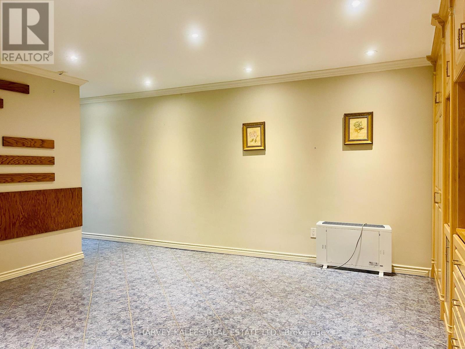 Lower - 1538 Davenport Road, Toronto, Ontario M6H 2J1 - Photo 13 - W13734158