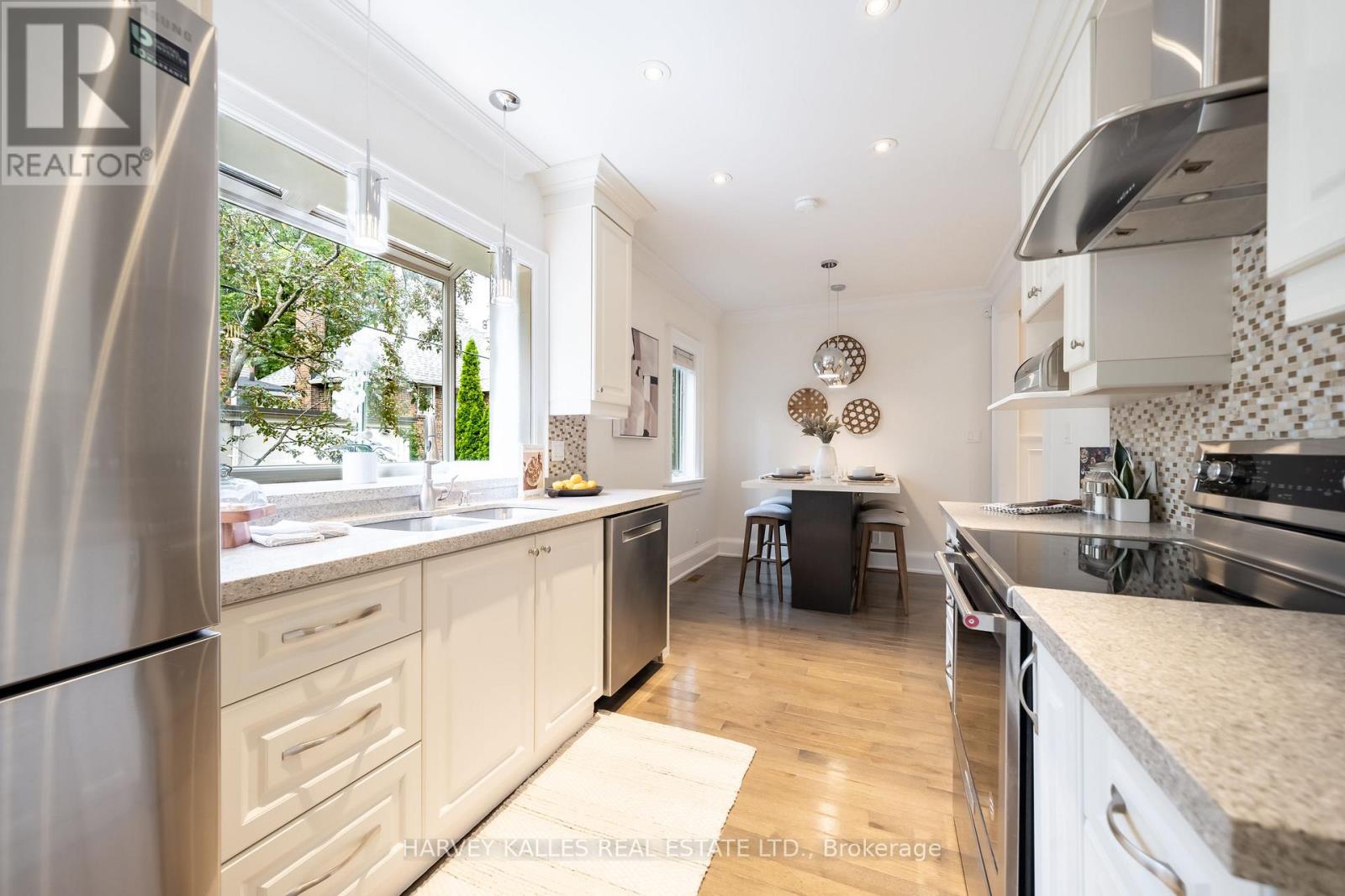 6 Browside Avenue, Toronto, Ontario M5P 2V1 - Photo 19 - C13734368