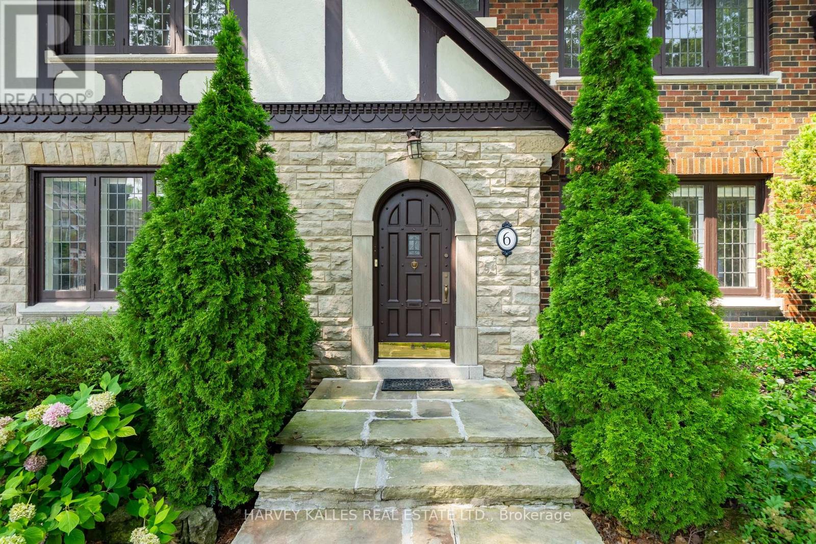 6 Browside Avenue, Toronto, Ontario M5P 2V1 - Photo 4 - C13734368